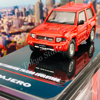 INNO64 1/64 MITSUBISHI PAJERO EVOLUTION Red With Extra Wheels IN64-EVOP-RED