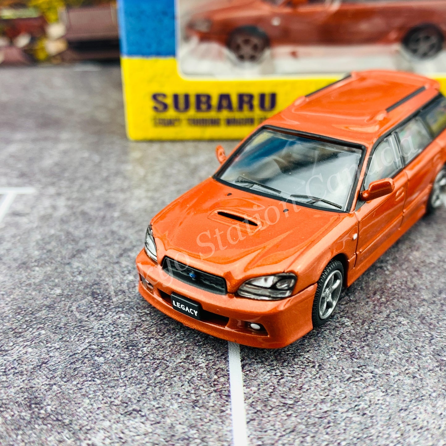BM Creations JUNIOR 1/64Subaru 2002 Legacy E-tune II ORANGE RHD with Extra Wheels, Lowering Parts 64B0152