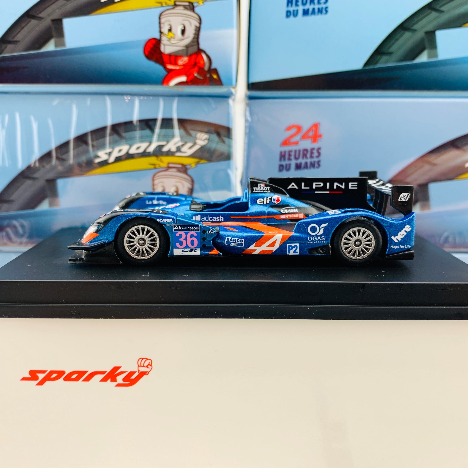 Sparky 1/64 ALPINE A450B NO.36 SIGNATECH ALPINE 24H LE MANS 2015 N. PANCIATICI - P.-L. CHATIN - V. CAPILLAIRE Y090