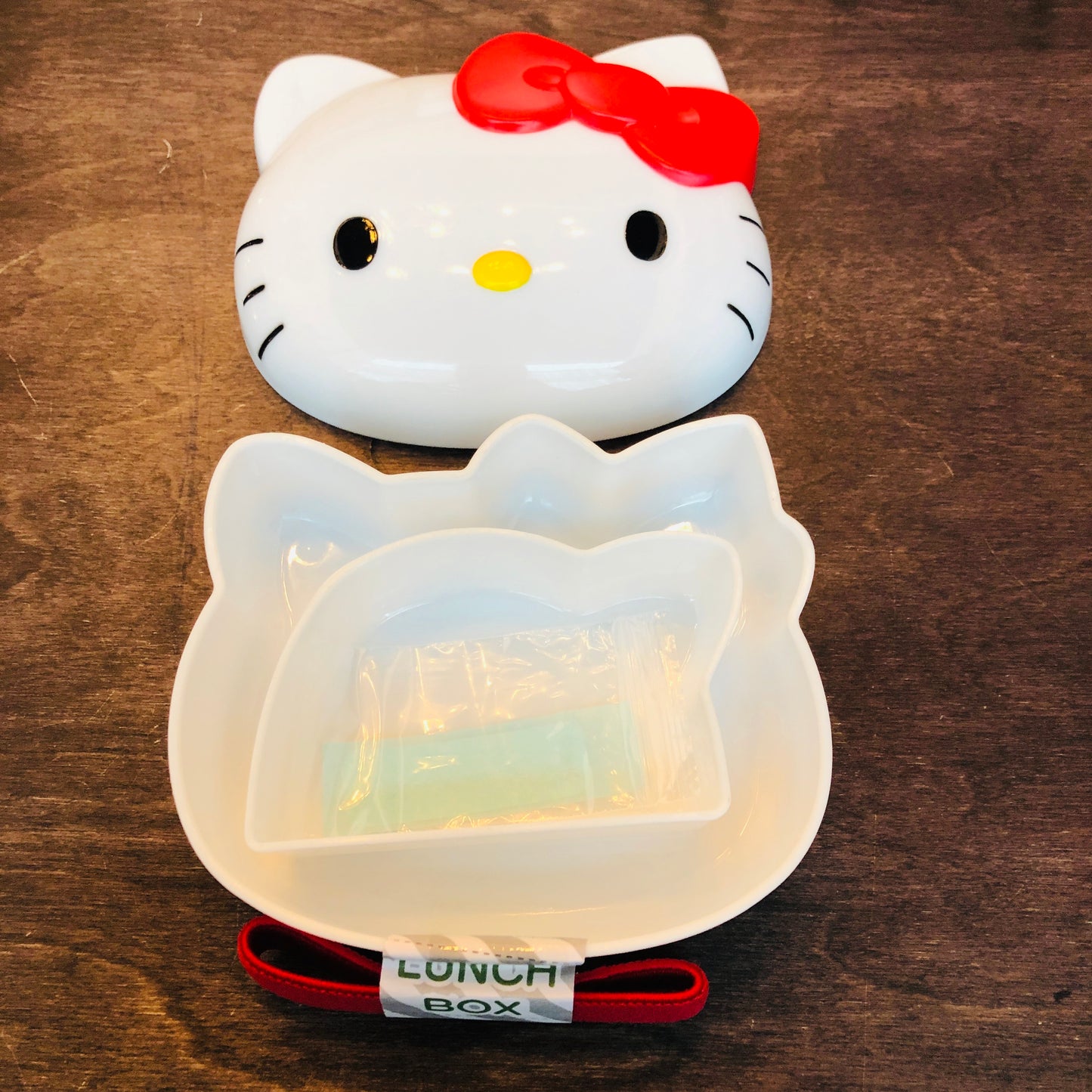 SKATER x Hello Kitty Diecut Lunch Box 300ml LBD2