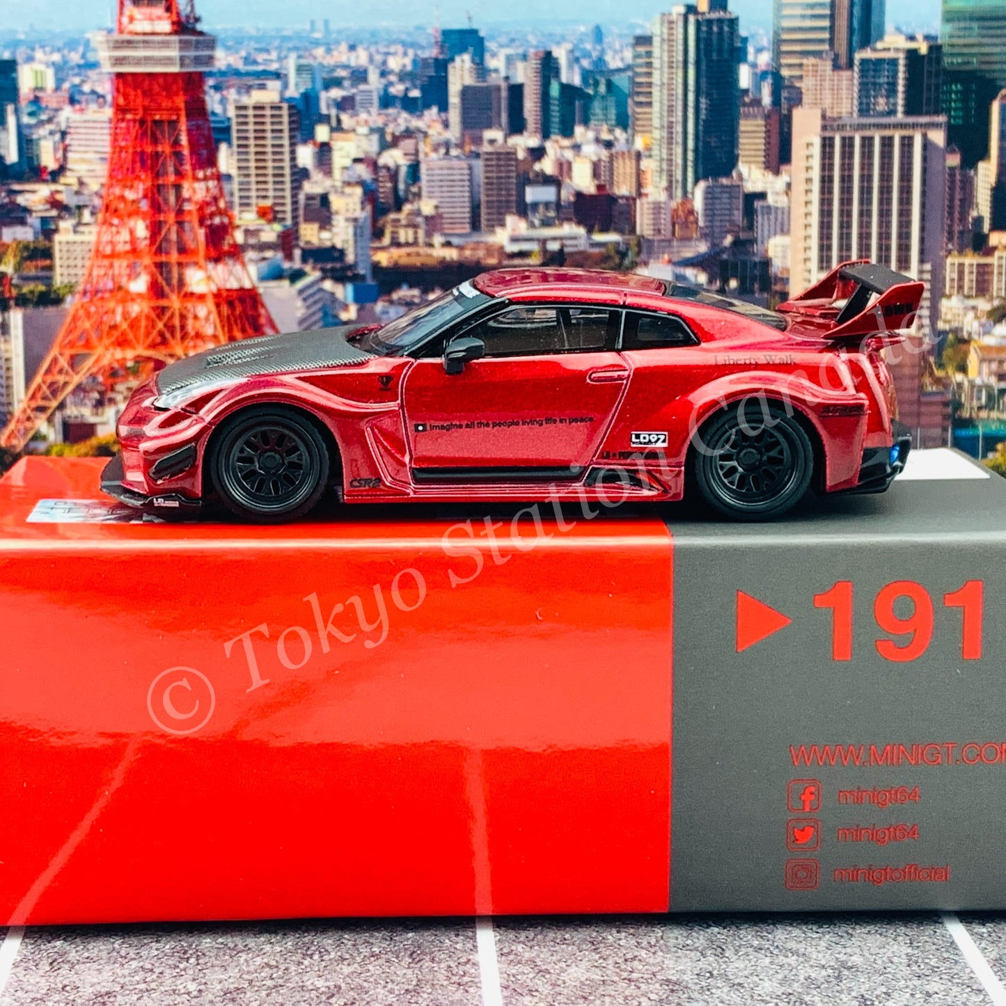 MINI GT 1/64 LB-Silhouette WORKS GT NISSAN 35GT-RR Ver.1 Lava Red RHD MGT00191-R