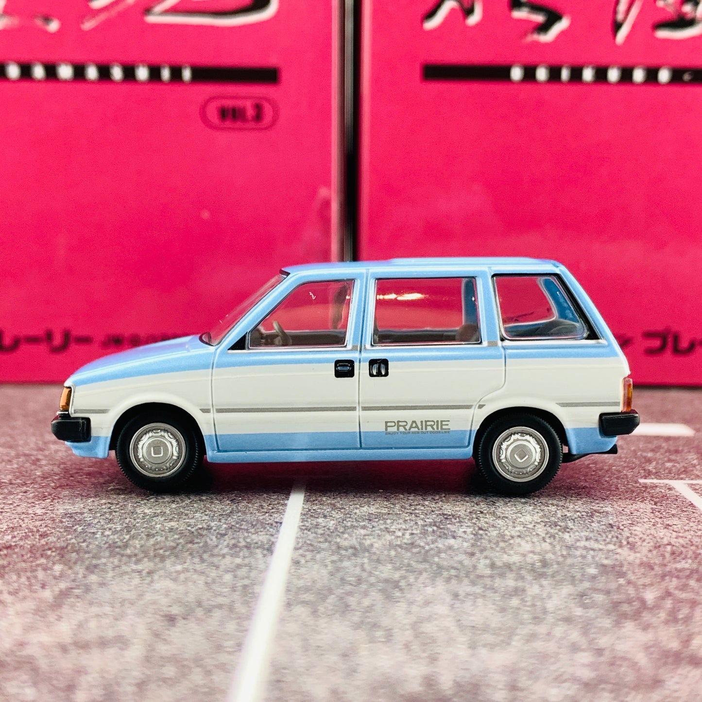 Tomica Limited Vintage Neo 1/64 Ogikubo Damasii Nissan Prairie JW-G (Year 1982)