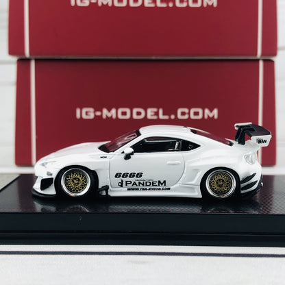 Ignition Model 1/64 Pandem Toyota 86 V3 White 1402