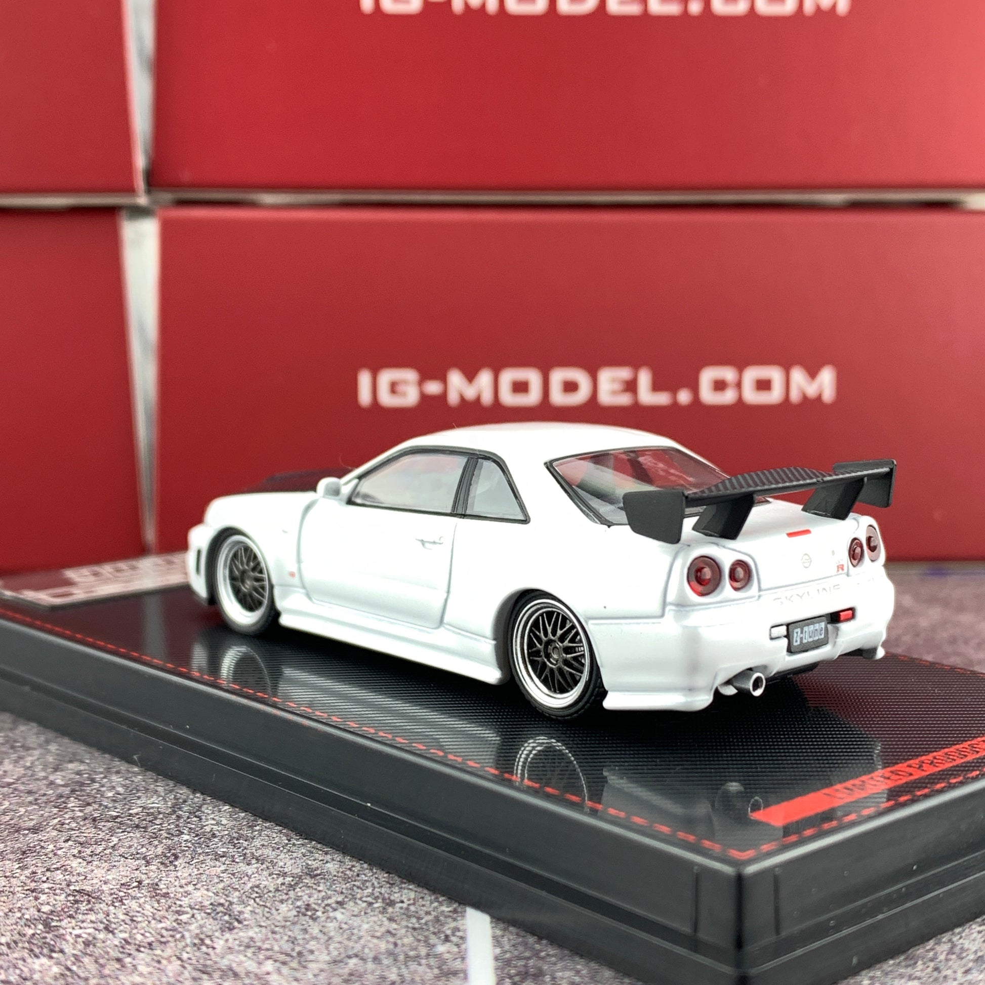 Ignition Model 1/64 Nismo R34 GTR Z-tune White IG1868