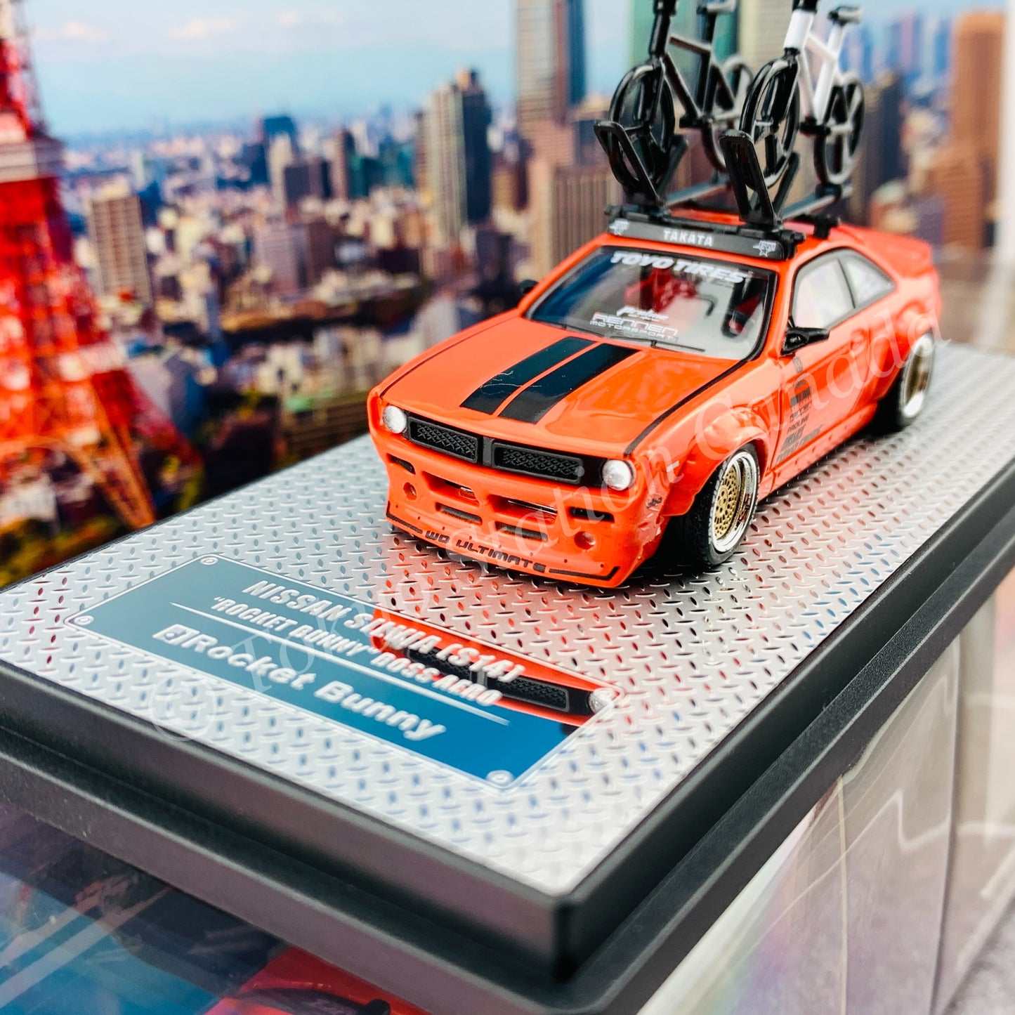 INNO64 1/64 NISSAN SILVIA S14 Rocket Bunny Boss Aero With Roof Rack and Bicycles IN64-S14B-SEMA15