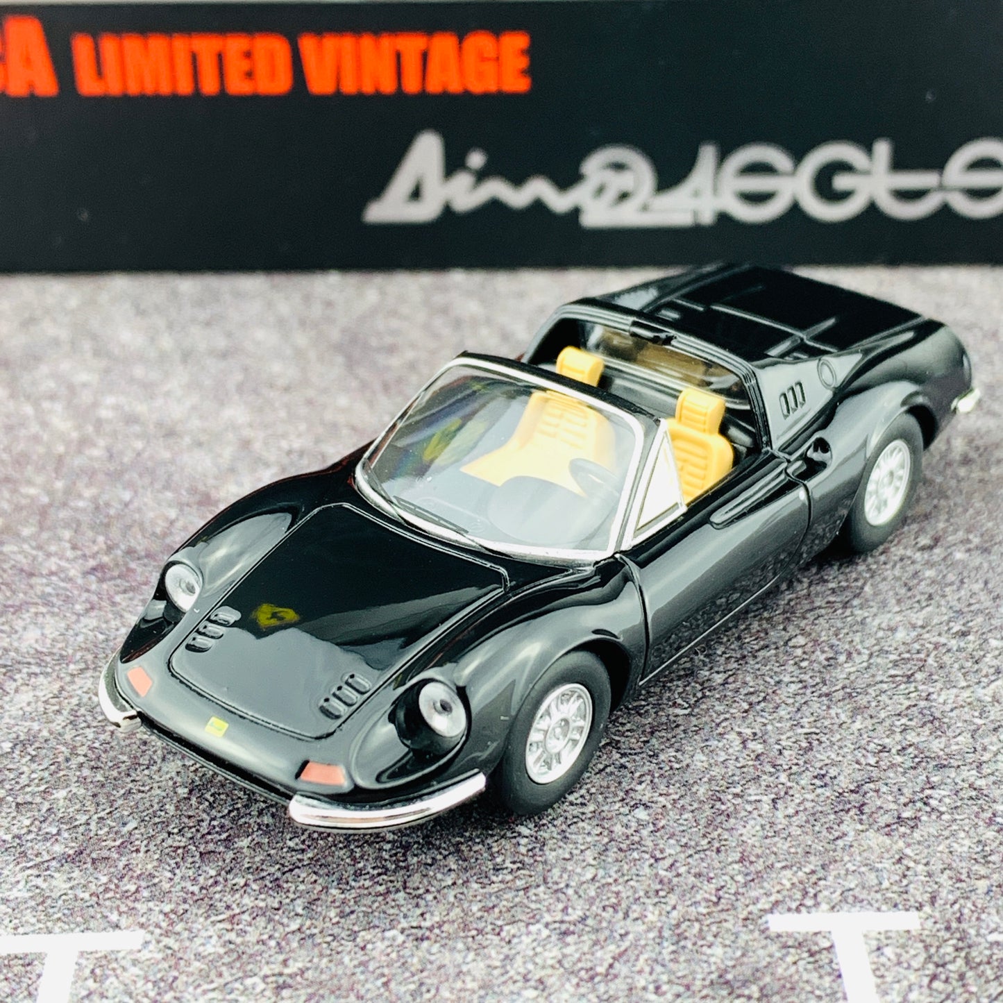 Tomytec Tomica Limited Vintage Neo 1/64 Ferrari Dino 246 GTS (BLACK)