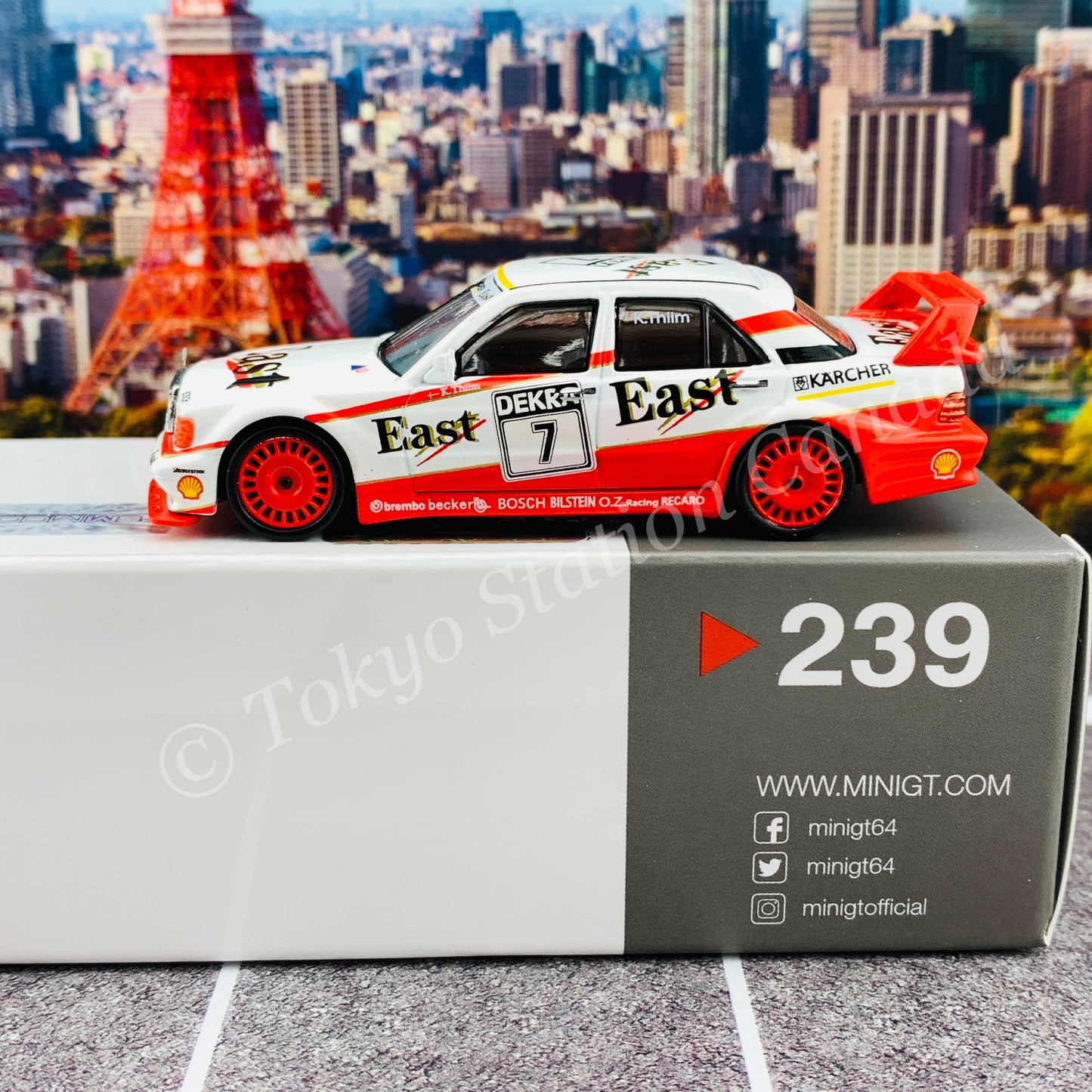 MINI GT 1/64 Mercedes-Benz 190E 2.5-16 Evolution II #7  "East" 1991 DTM LHD MGT00239-L