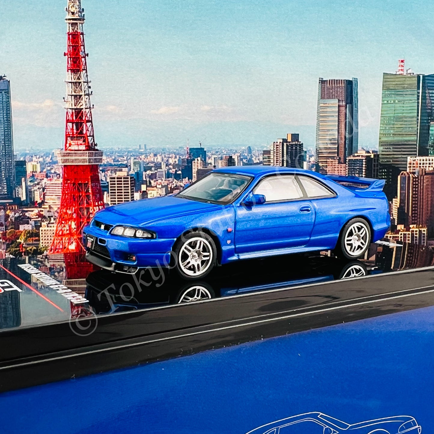 INNO64 1/64 NISSAN SKYLINE GT-R (R33) Championship Blue IN64-R33-CBL