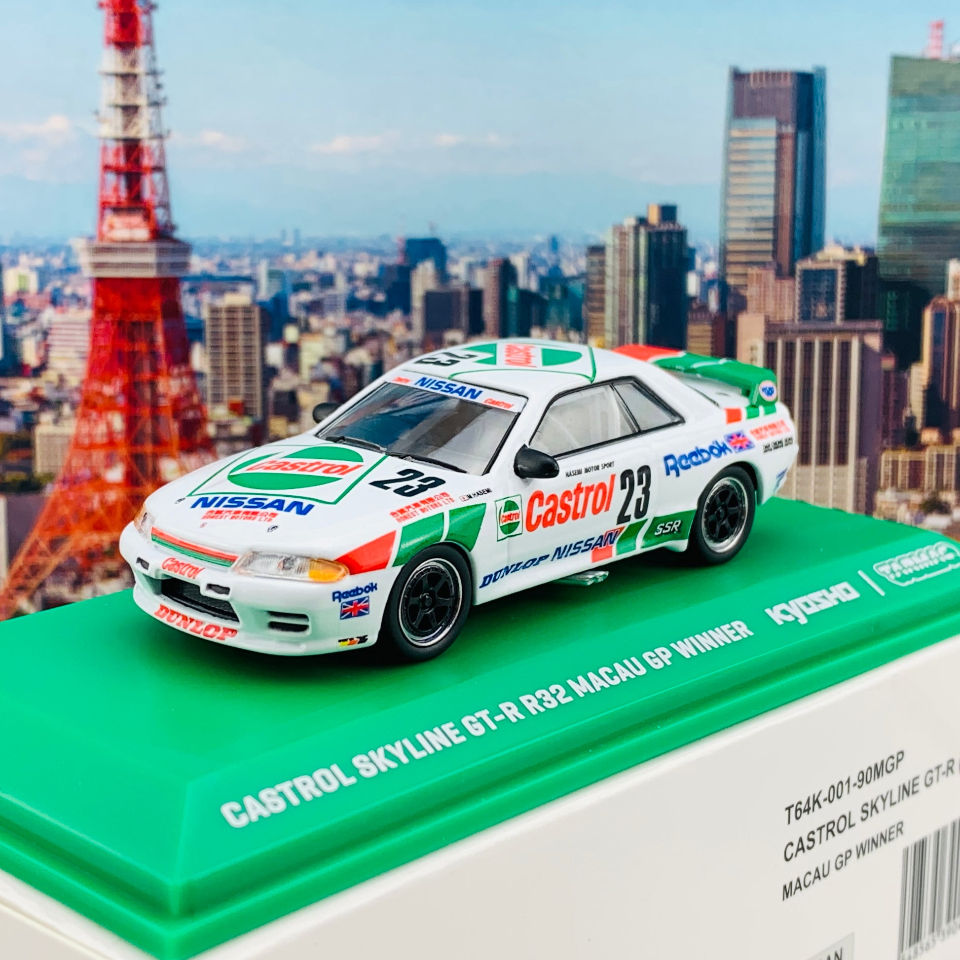 Tarmac Works x Kyosho Collaboration Model 1/64 Nissan Skyline GTR R32 Macau Guia Race 1990 Winner Masahiro Hasemi T64K-001-90MGP