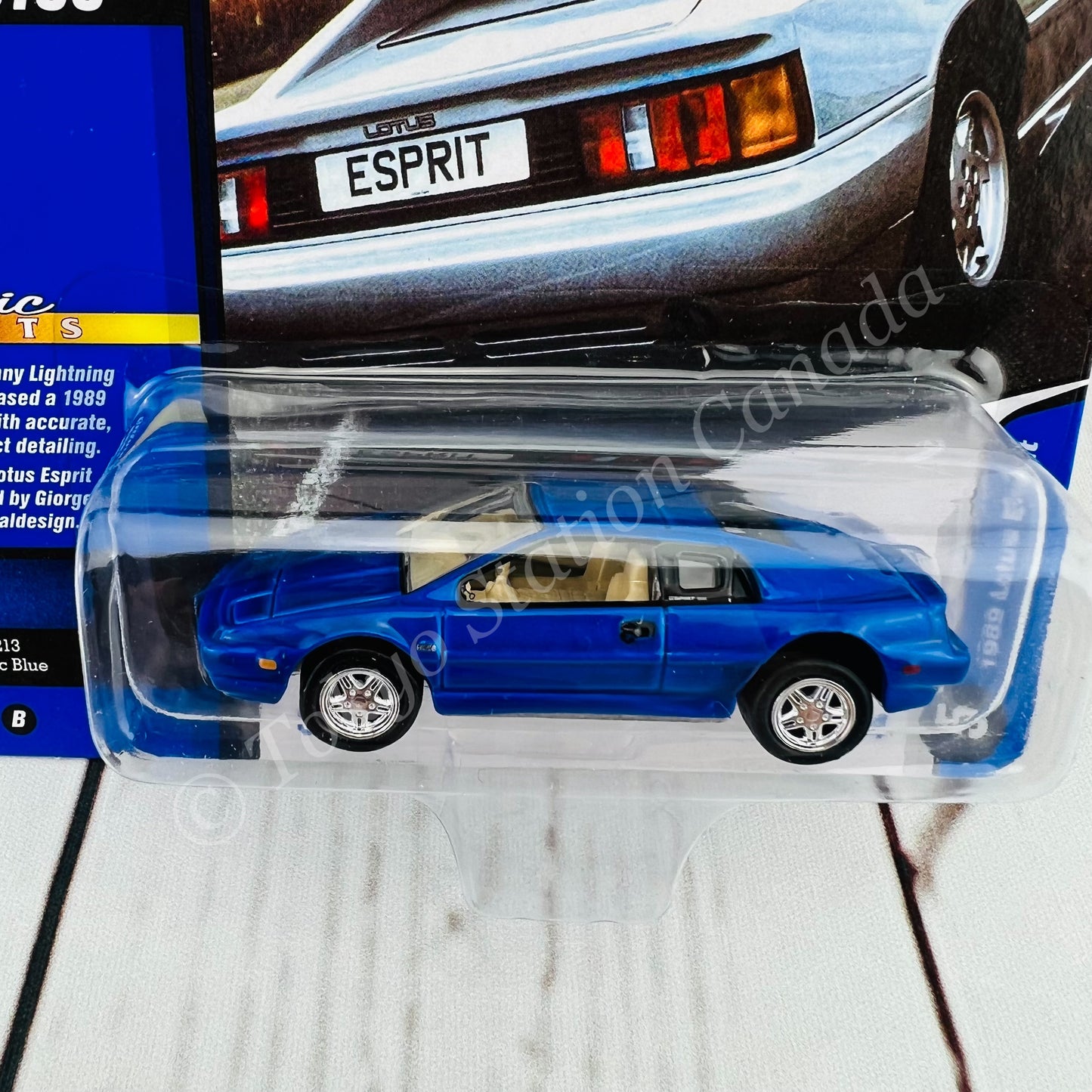 JOHNNY LIGHTNING 1/64 Classic GOLD COLLECTION 1989 Lotus Esprit Pacific Blue 849398049631