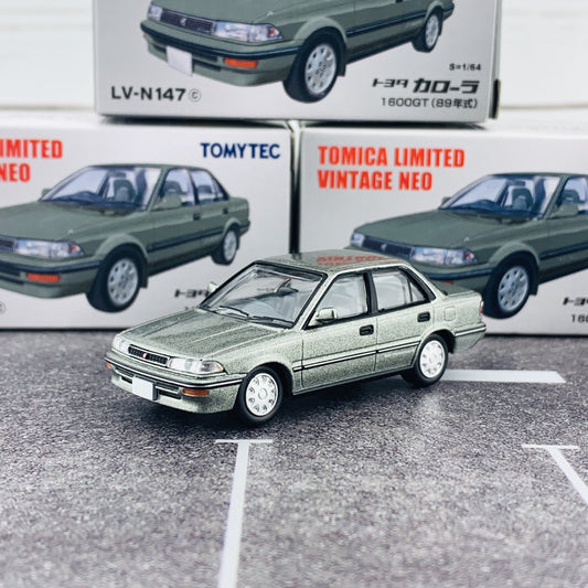 Tomica Limited Vintage 1/64 Toyota Corolla 1600GT LV-N147c