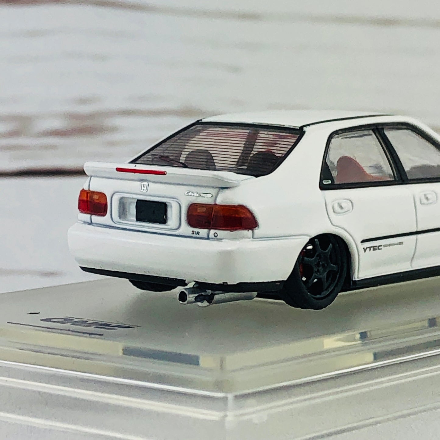 INNO64 HONDA CIVIC FERIO EG9 WHITE with Customizable Stickers and 1 set of wheel IN64-EG9-WHI