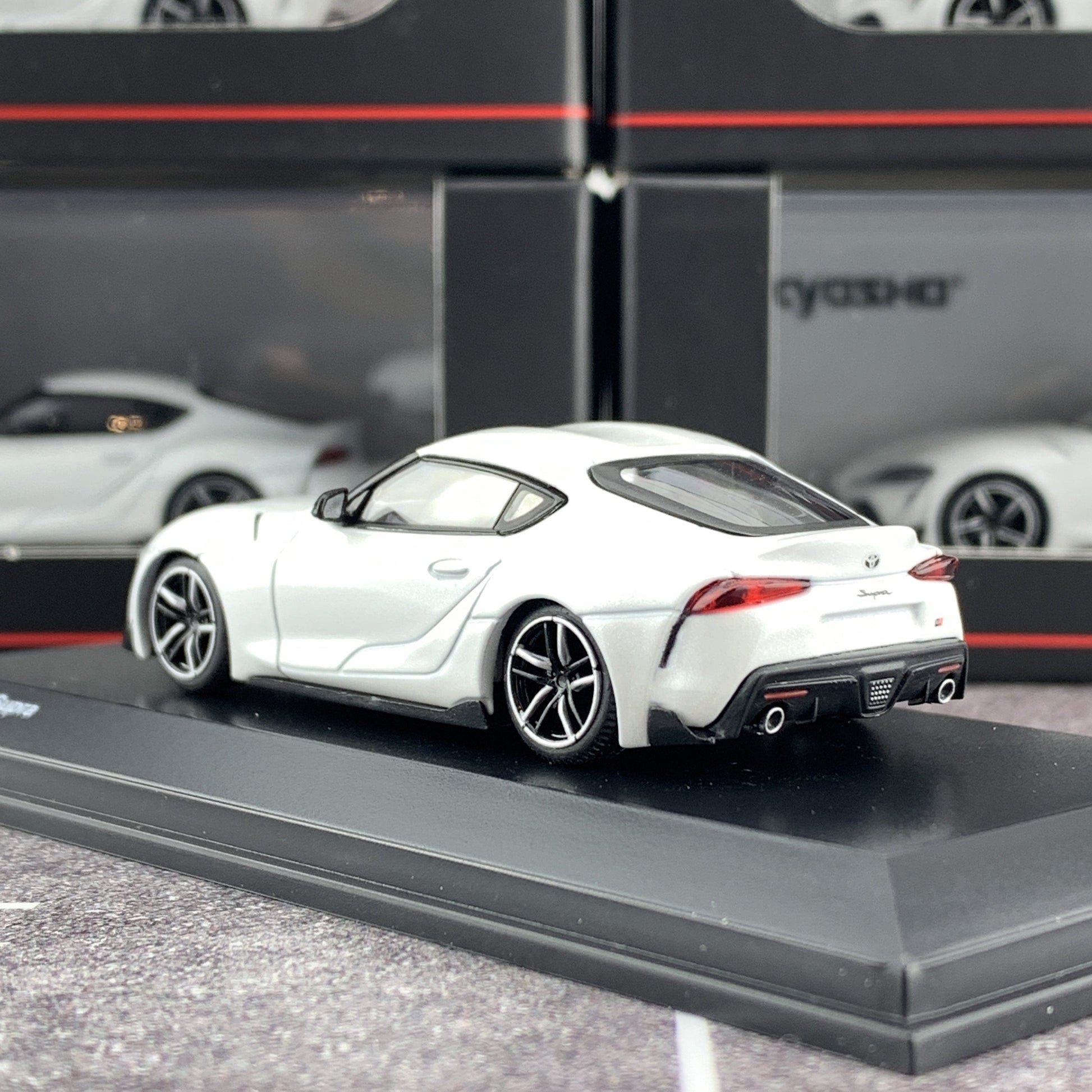 KYOSHO 1/64 Toyota GR Supra White KS07110W
