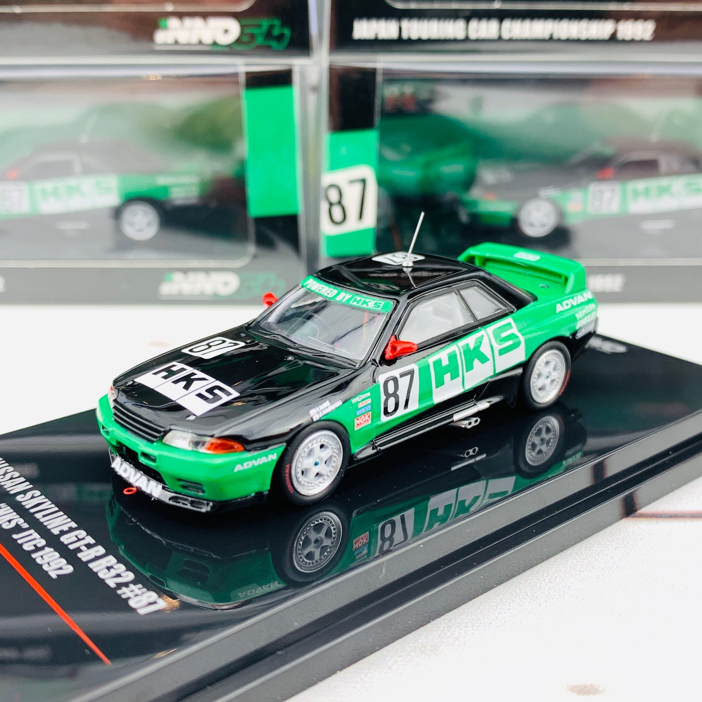 INNO64 NISSAN SKYLINE GTR R32 #87 HKS JTC 1992 IN64-R32-HKS92