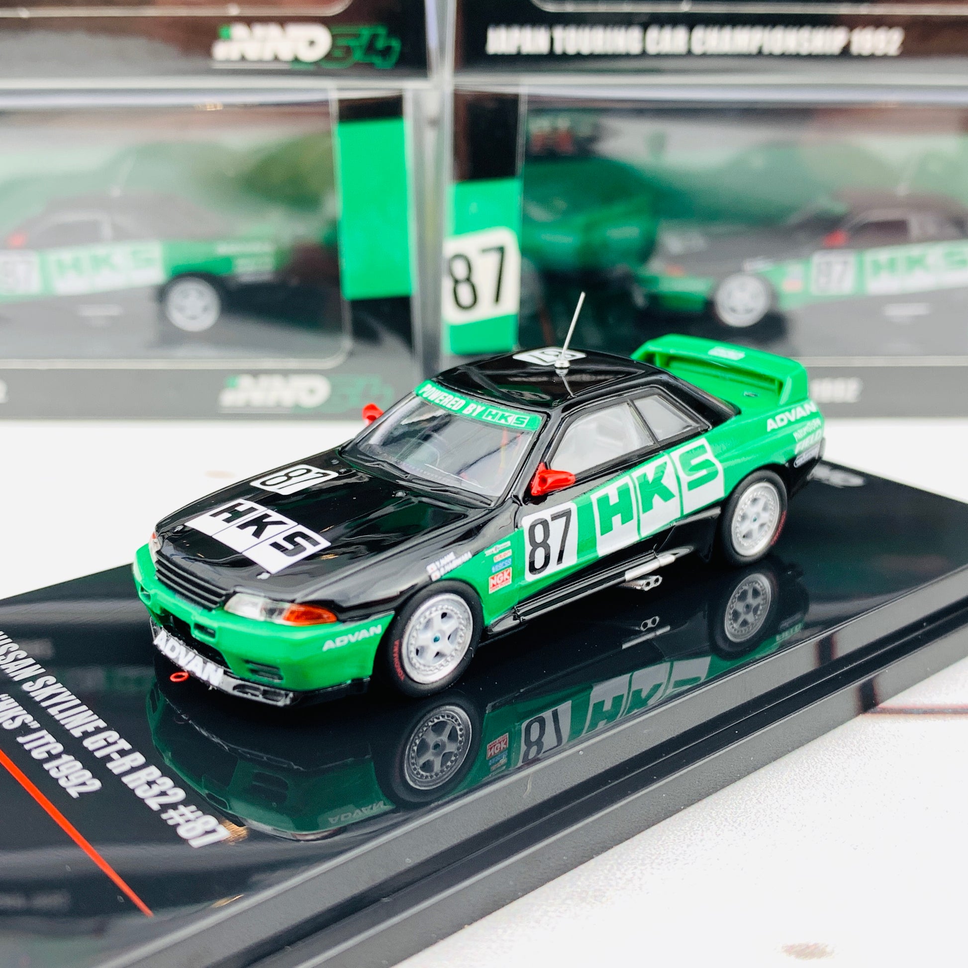 INNO64 NISSAN SKYLINE GTR R32 #87 HKS JTC 1992 IN64-R32-HKS92