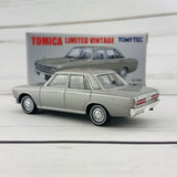 Tomica Limited Vintage 1/64 Toyopet Crown (1969) LV-181b