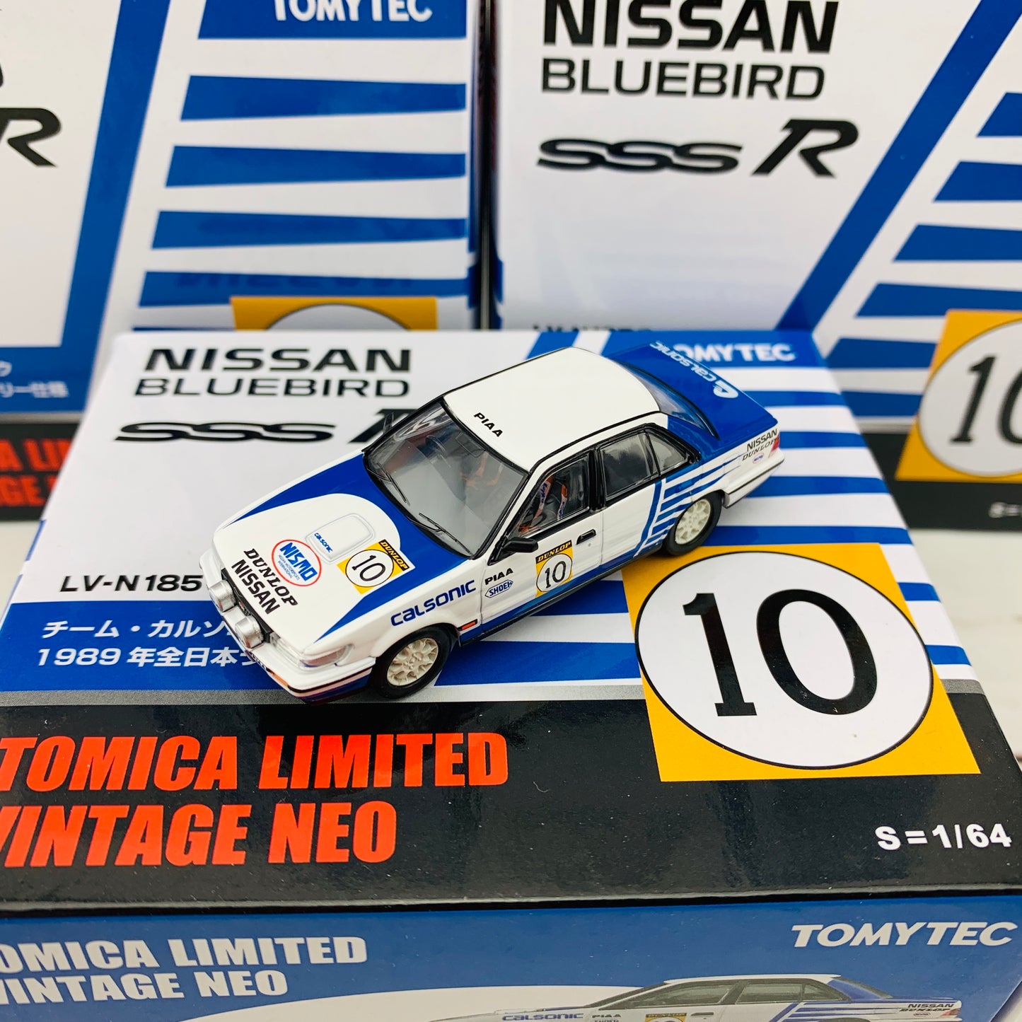 Tomytec Tomica Limited Vintage Neo 1/64 Nissan Bluebird SSS-R Calsonic #10 1989 LV-N185d