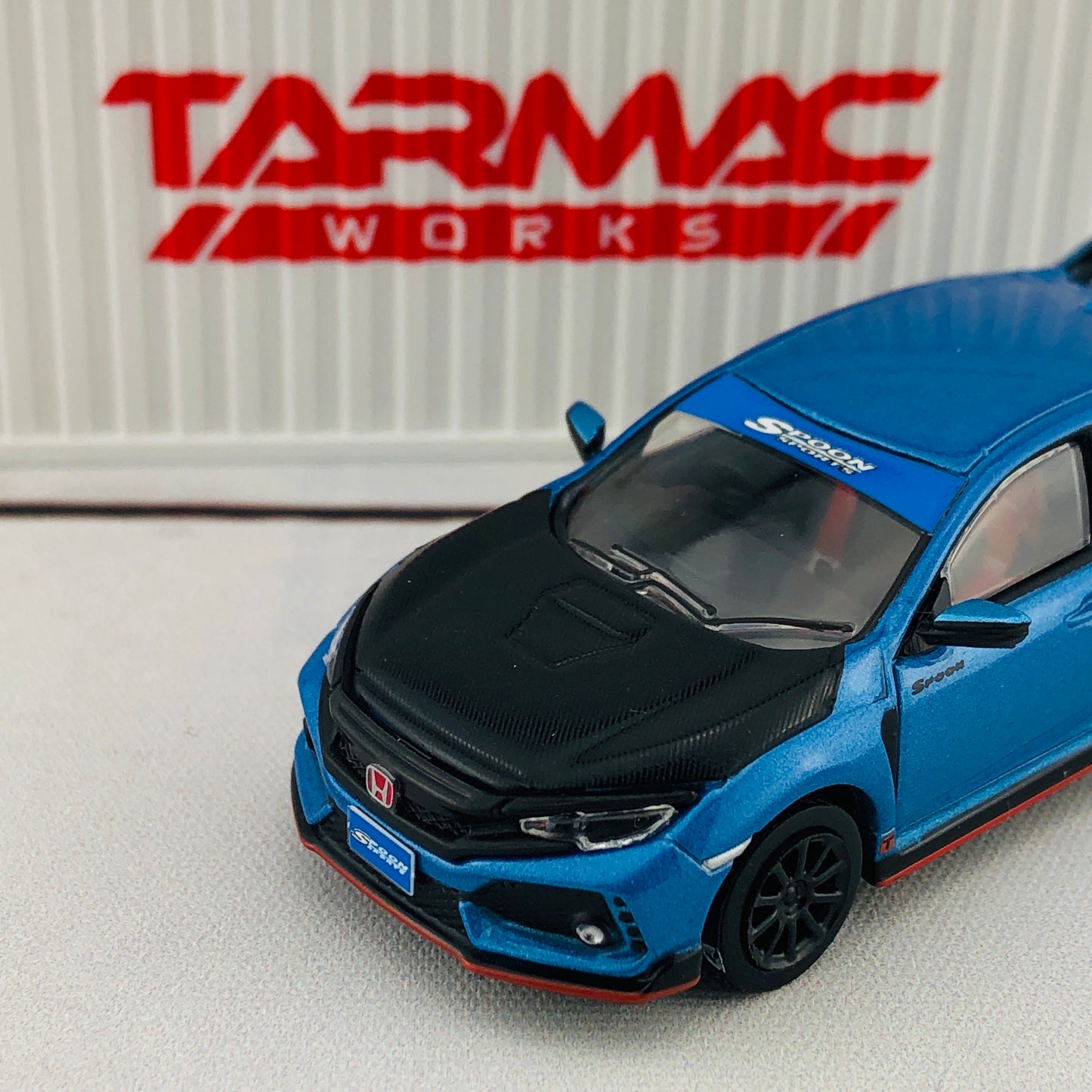 Tarmac Works 1/64 Honda Civic Type R FK8 Brilliant Blue with Black Bonnet and Container T64-014-BLE