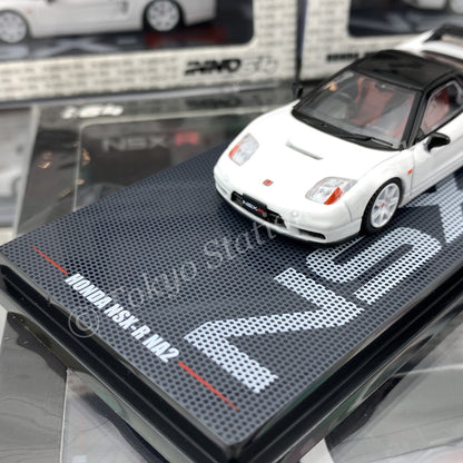 INNO64 HONDA NSX-R NA2 Championship White With Extra Wheels IN64-NSXR-WHI