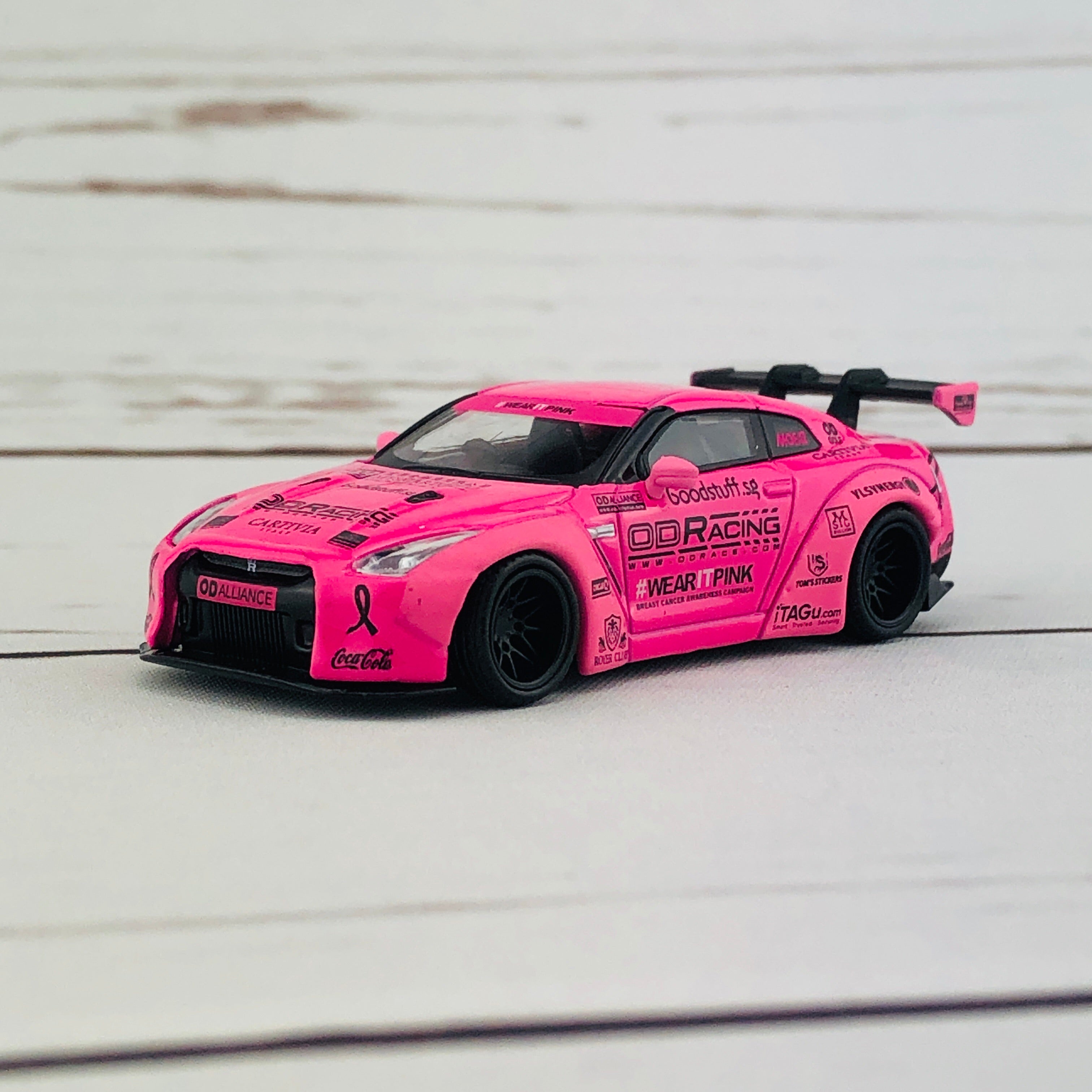 MINI GT LIBERTYWALK LB☆WORKS Nissan GTR (R35) 