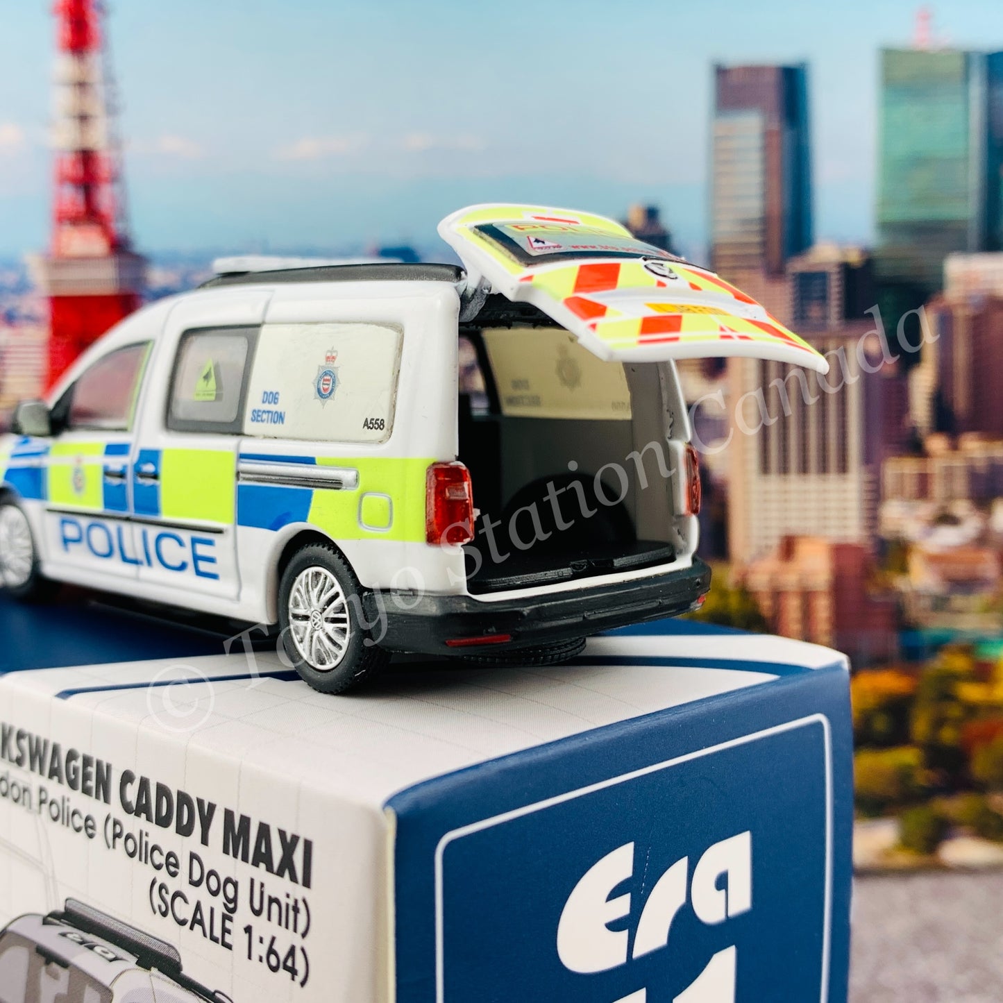 ERA CAR 51 1/64 VOLKSWAGEN CADDY MAXI London Police (Police Dog Unit) VW21CAMRN51