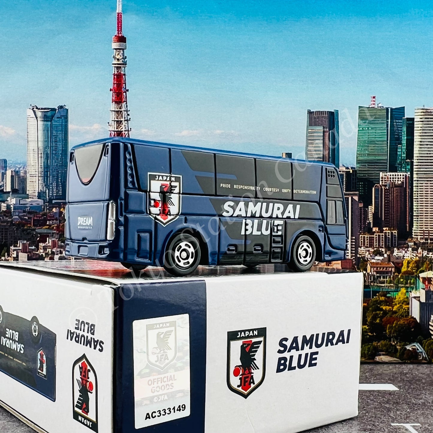 TOMICA Japan National Soccer Team Official Team Bus JFA's DREAM