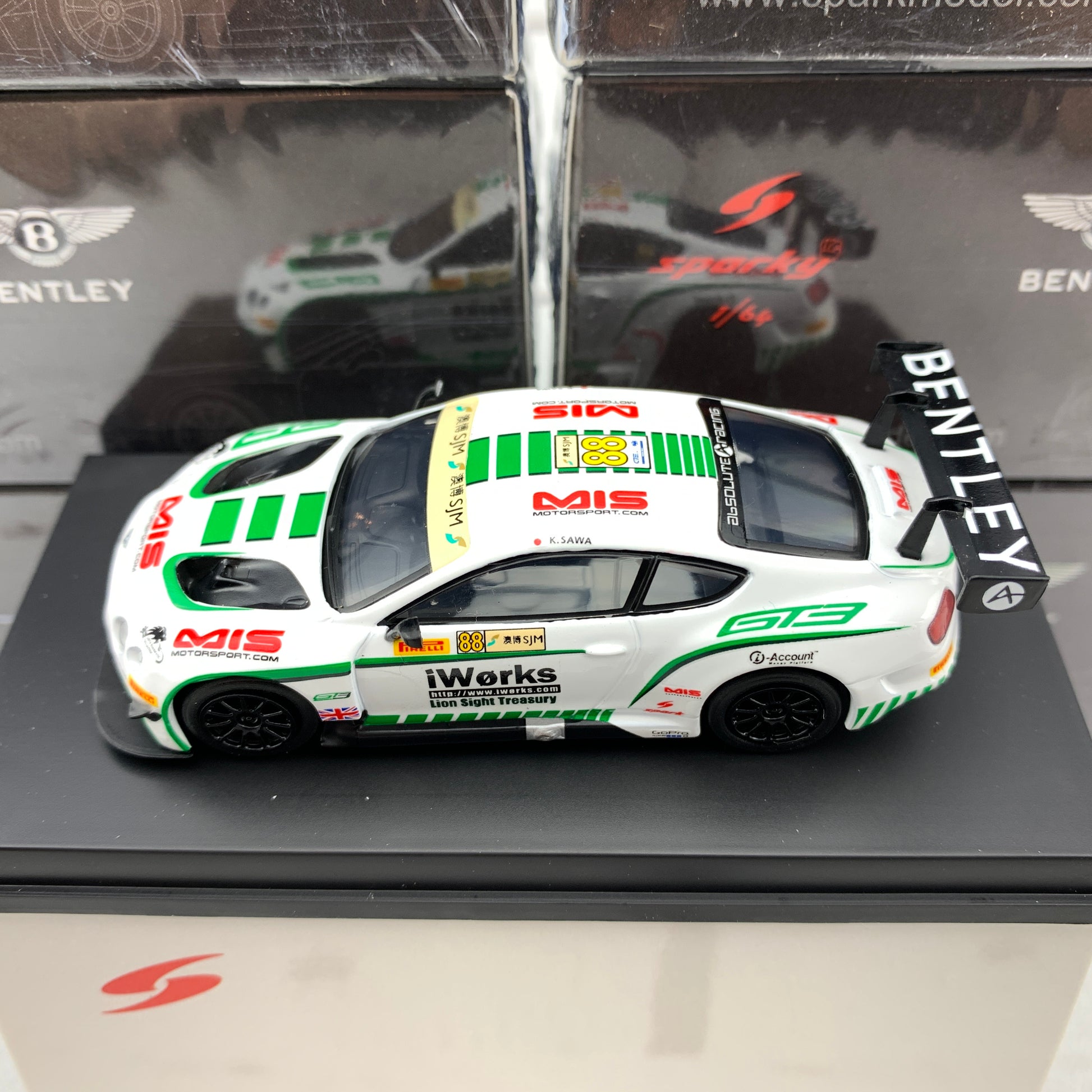 Sparky 1/64 BENTLEY CONTINENTAL GT3 NO.88 MACAU GP FIA GT WORLD CUP 2015 BENTLEY TEAM ABSOLUTE KEITA SAWA Y103