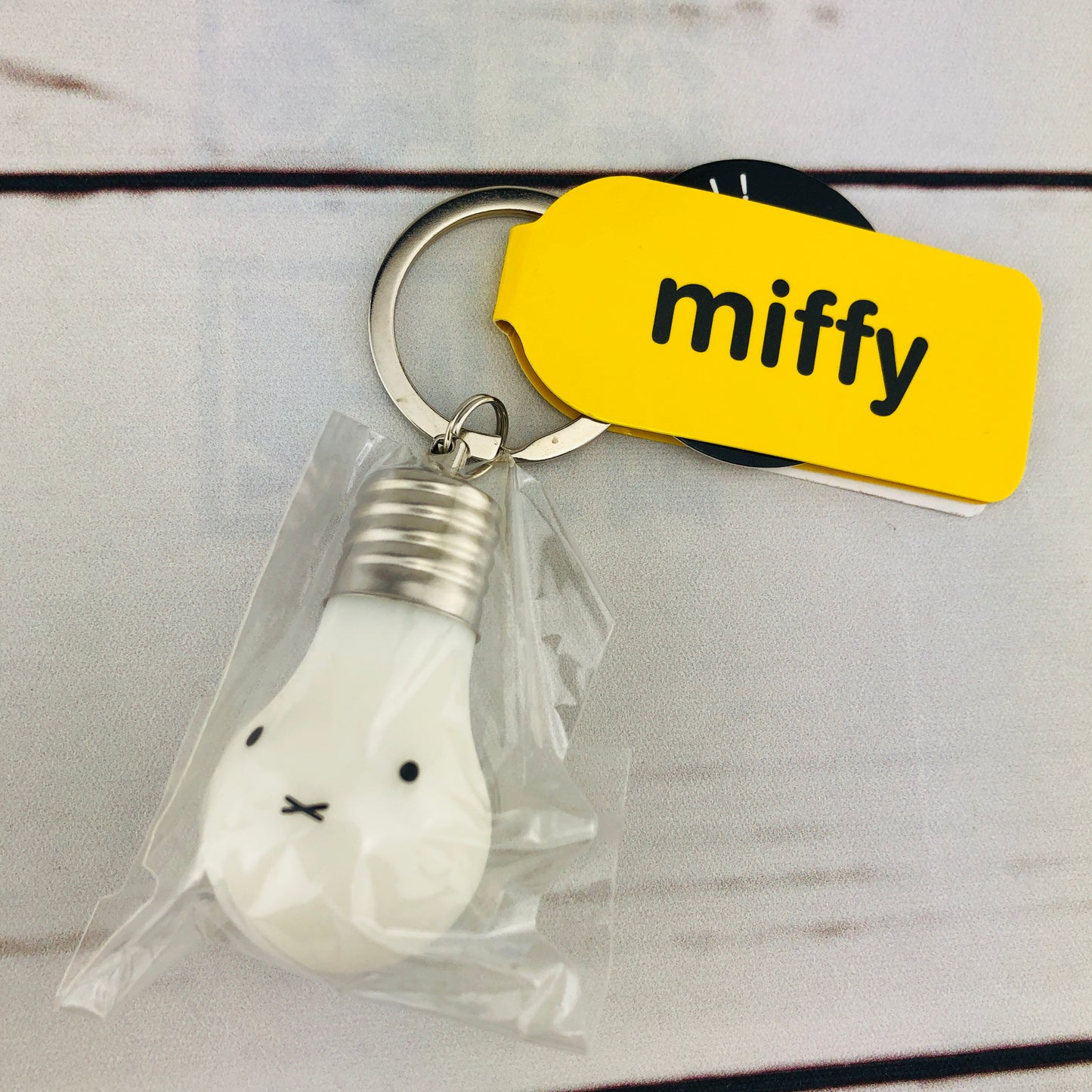 miffy Light Bulb Shape Keychain DBS-111