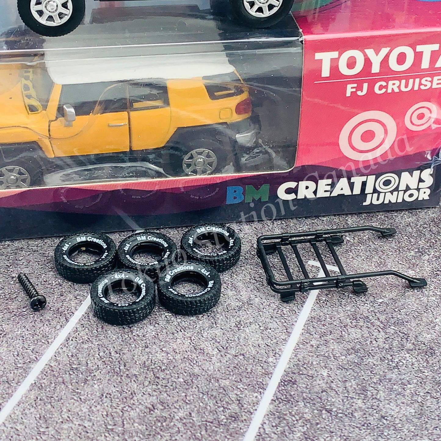 BM Creations JUNIOR 1/64 Toyota 2015 FJ Cruiser Yellow RHD 64B0132