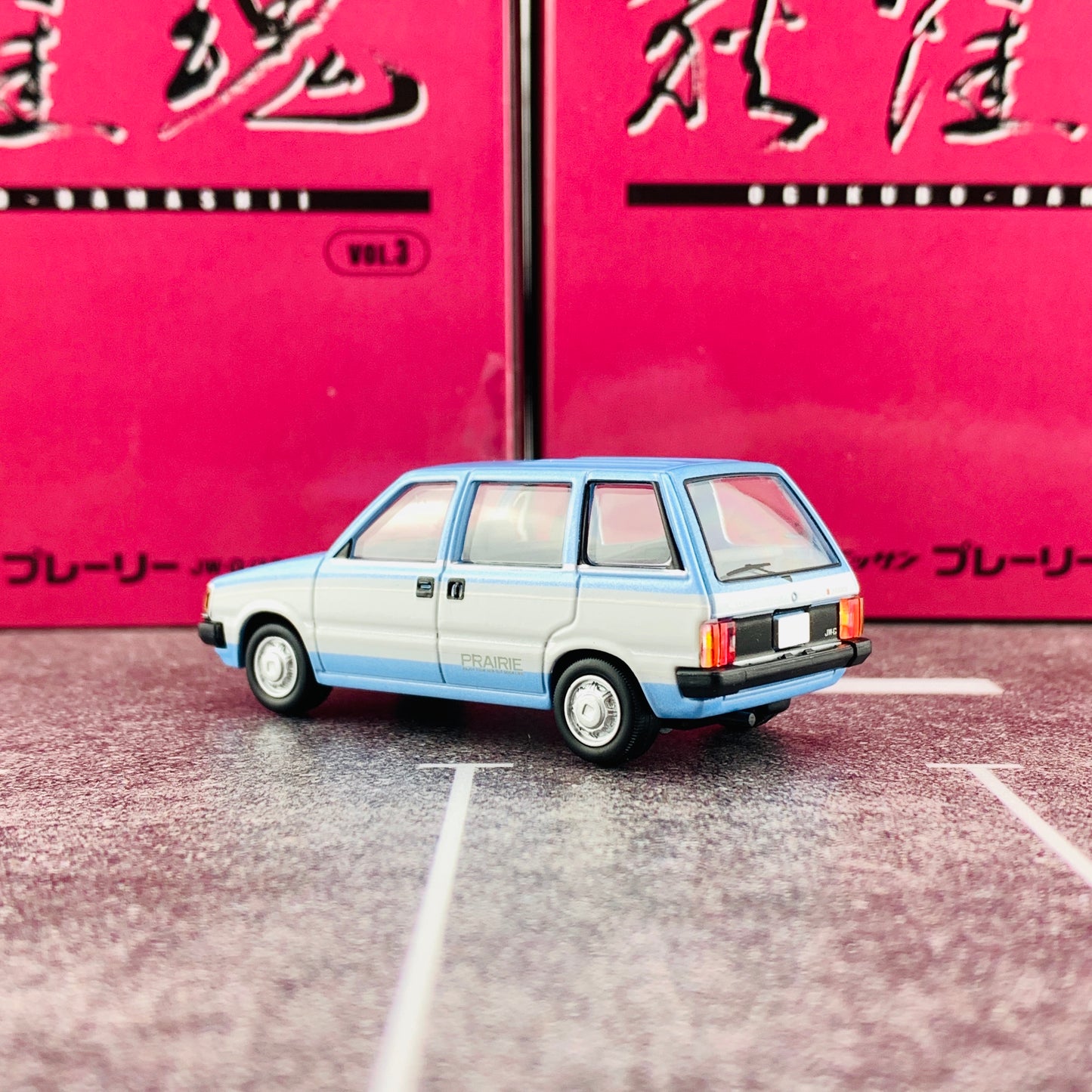 Tomica Limited Vintage Neo 1/64 Ogikubo Damasii Nissan Prairie JW-G (Year 1982)