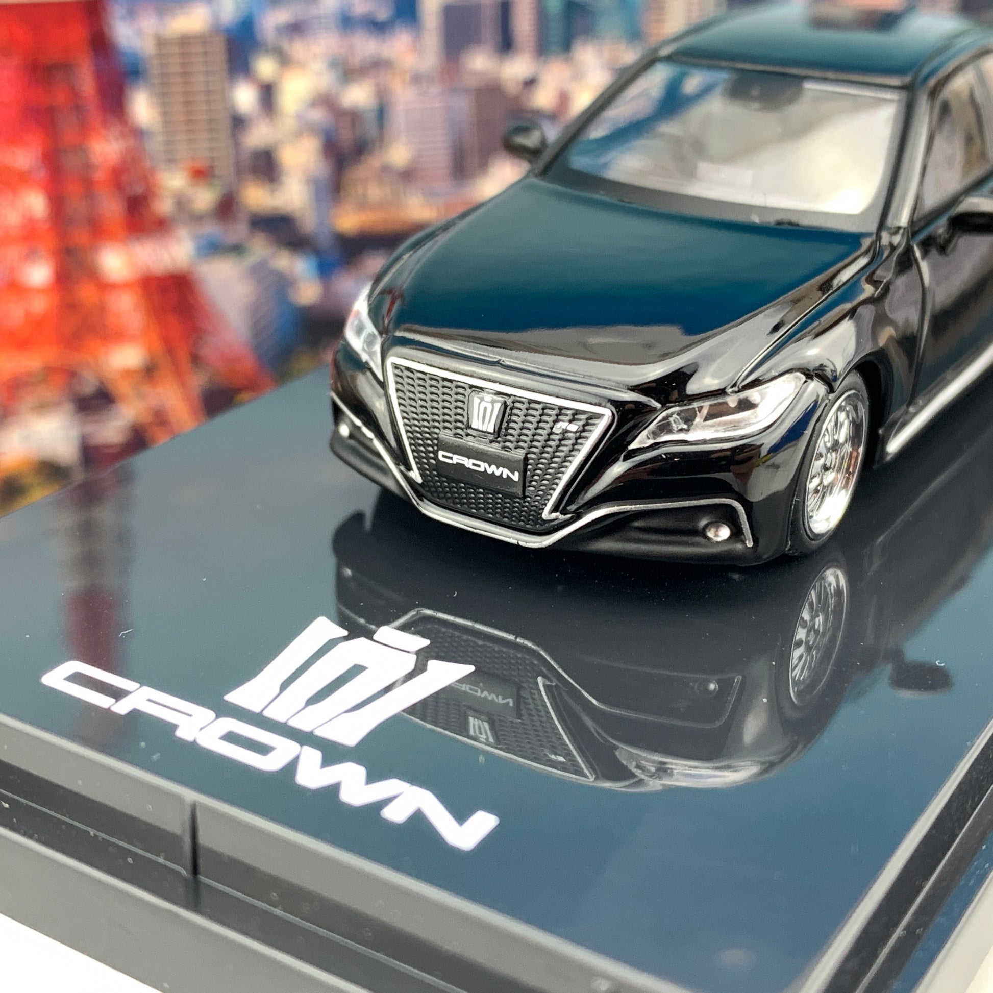 HOBBY JAPAN 1/64 Toyota CROWN 2.5L RS Advance CUSTOMIZED VERSION Black HJ641009CBK
