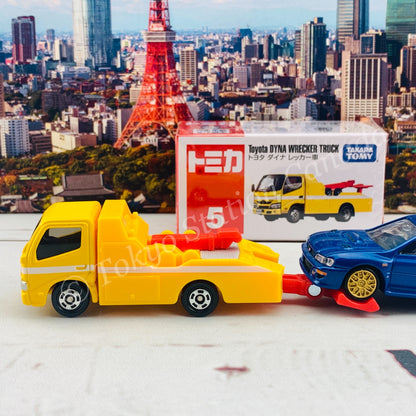 TOMICA 5 Toyota DYNA Wrecker Truck