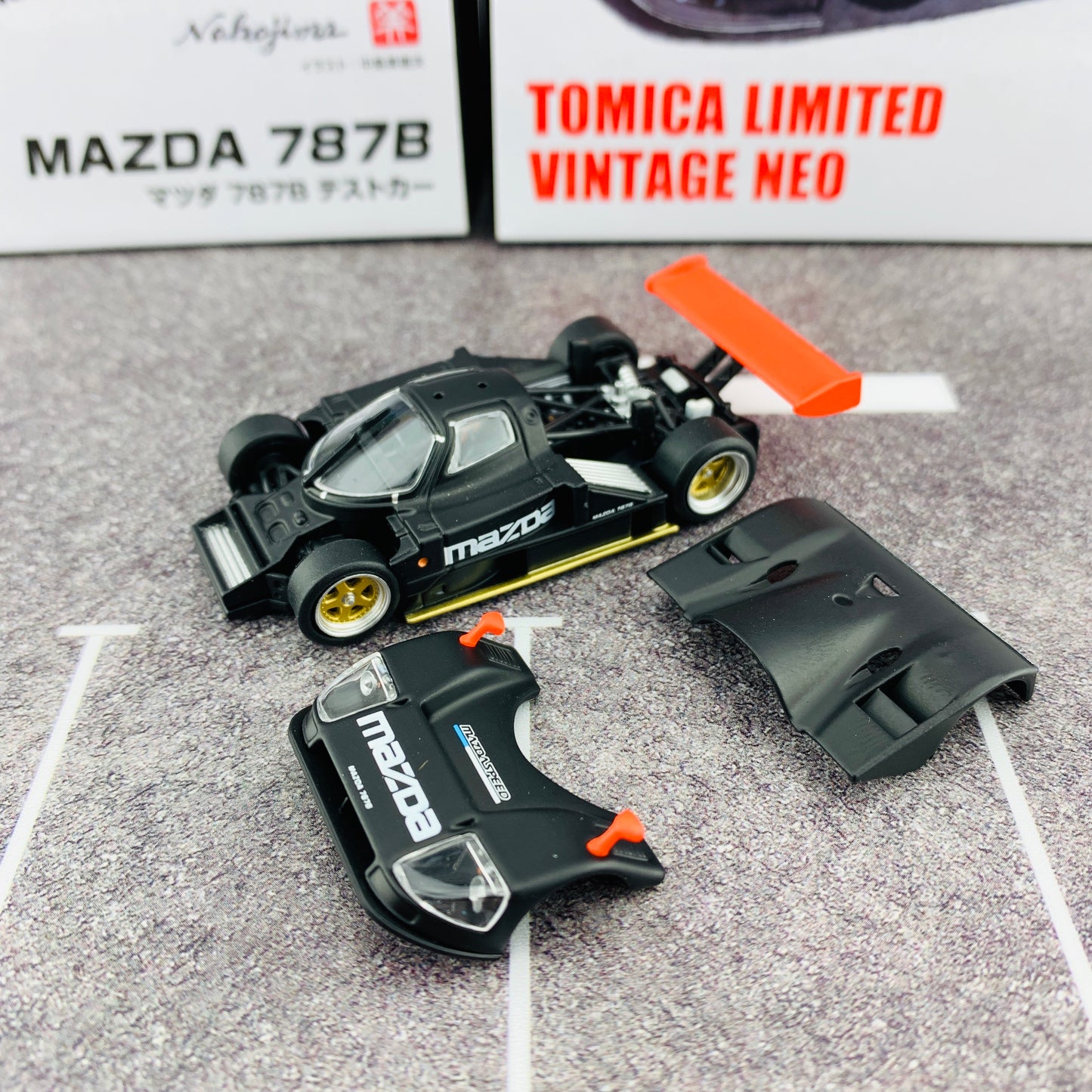 Tomica Limited Vintage Neo 1/64 MAZDA 787B Test Car