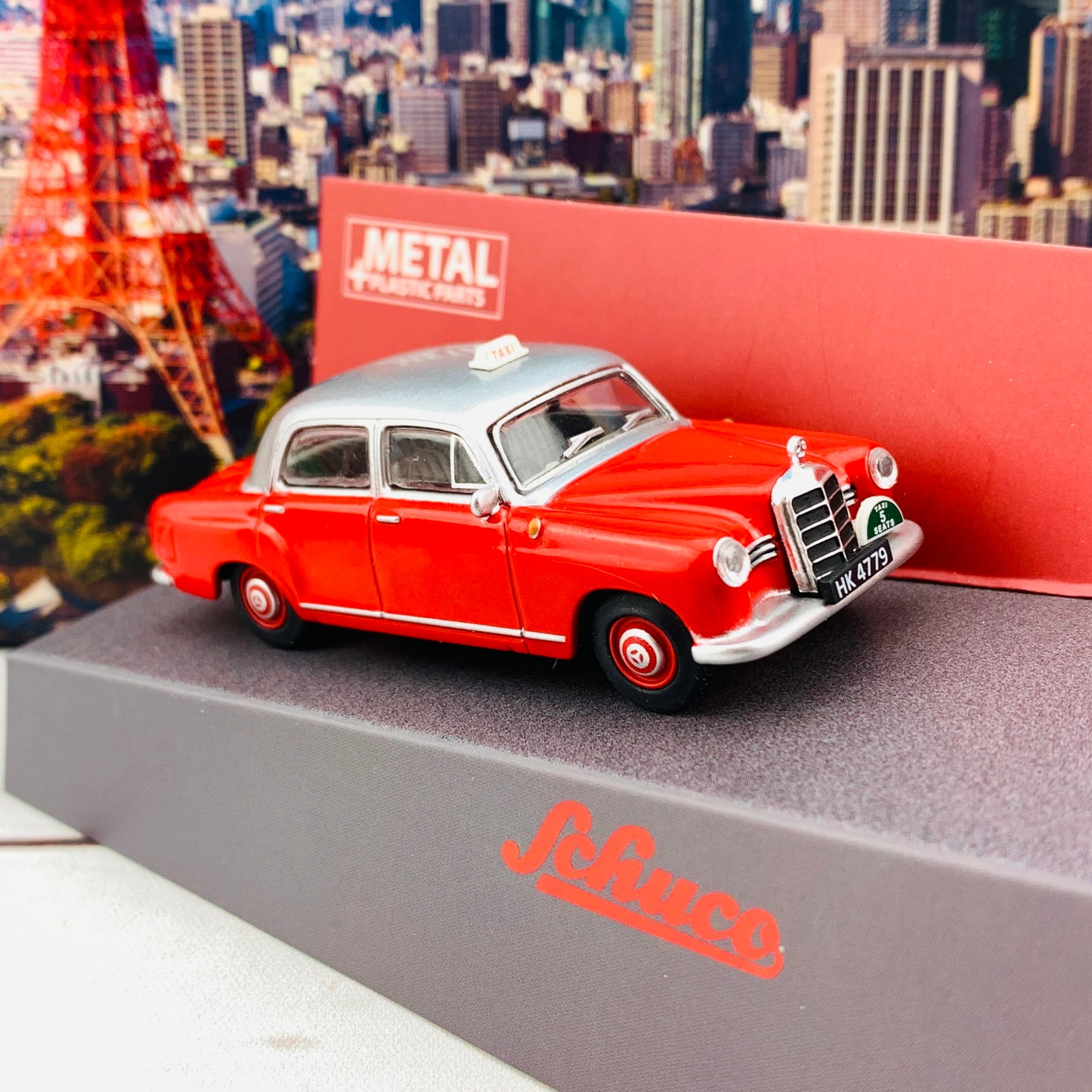 Schuco 1/64 Mercedes Benz 180D Ponton Hong Kong Taxi Silver/Red - Hong Kong Limited Edition 香港限定版 452025700