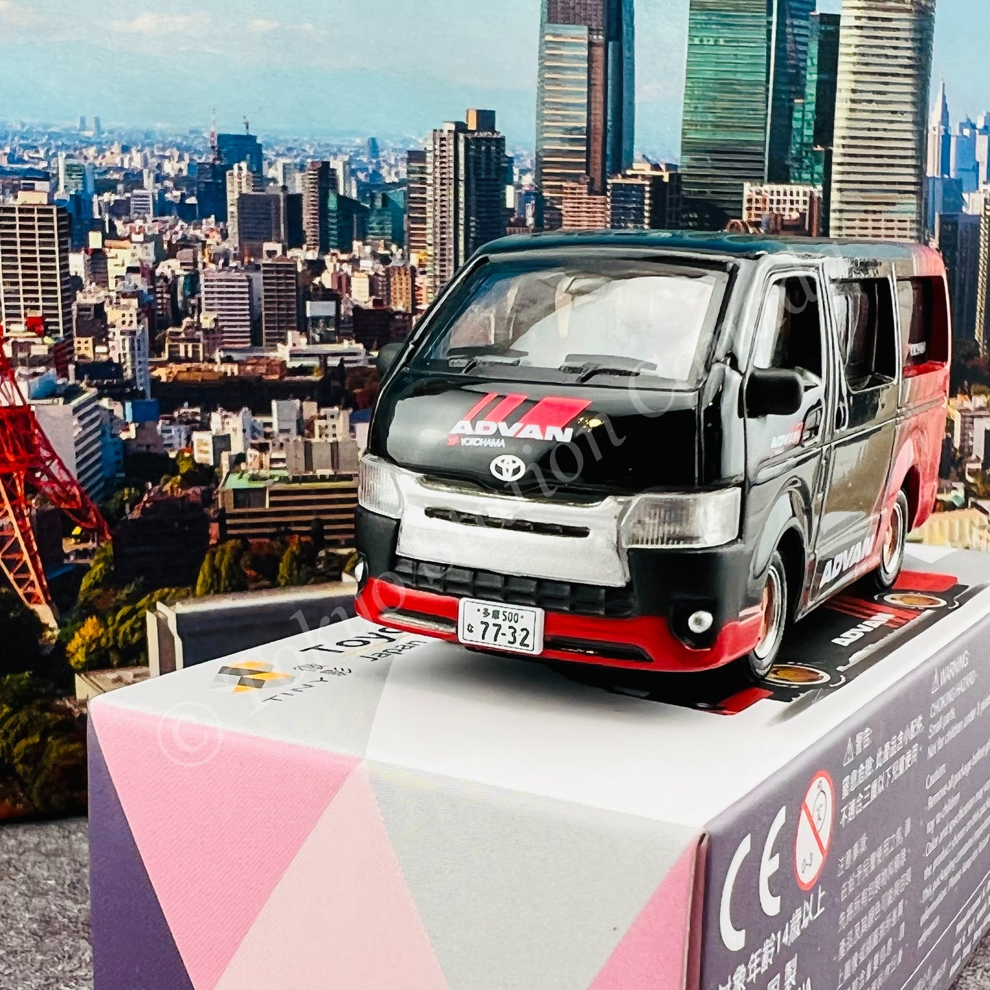 TINY 微影 JP2 Toyota Hiace ADVAN Japan ATCJP64002