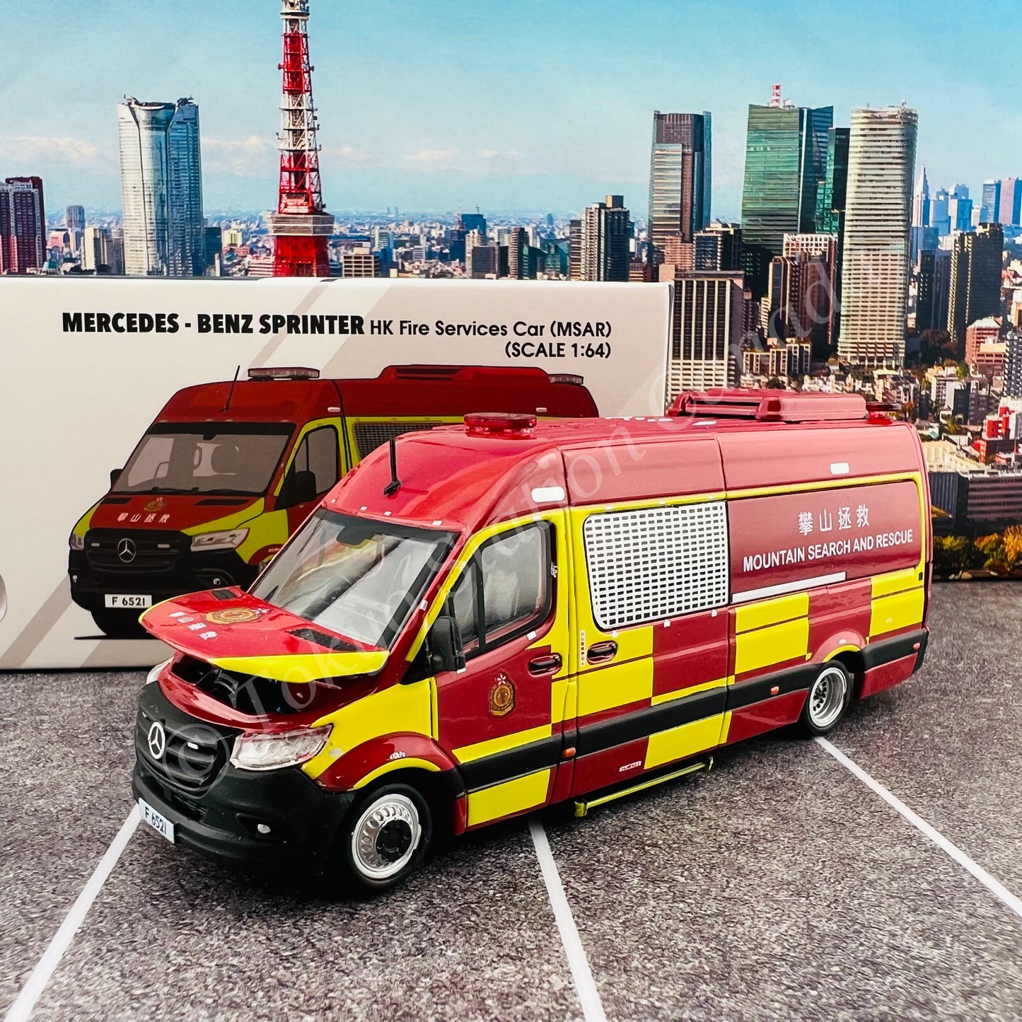 ERA CAR 1/64 03 MERCEDES - BENZ SPRINTER HK FireServices Car (MSAR) MB22SPR0301