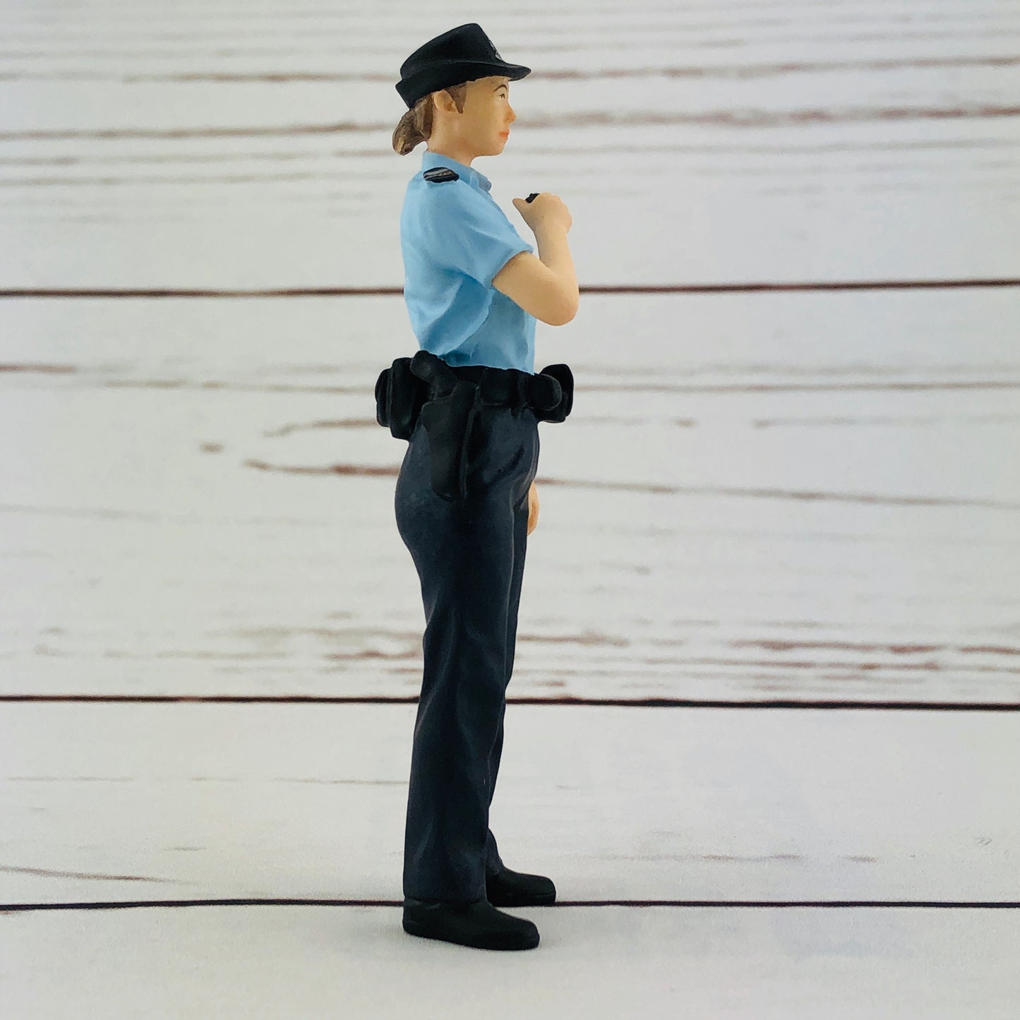 Tiny 1/18 Figure Woman Police Constable (PSU)