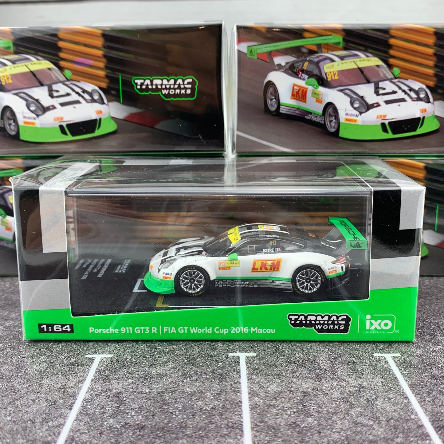 Tarmac Works 1/64 Porsche 911 GT3 R Macau GT Cup FIA GT World Cup 2016 2nd Place Kevin Estre T64-032-16MGP912