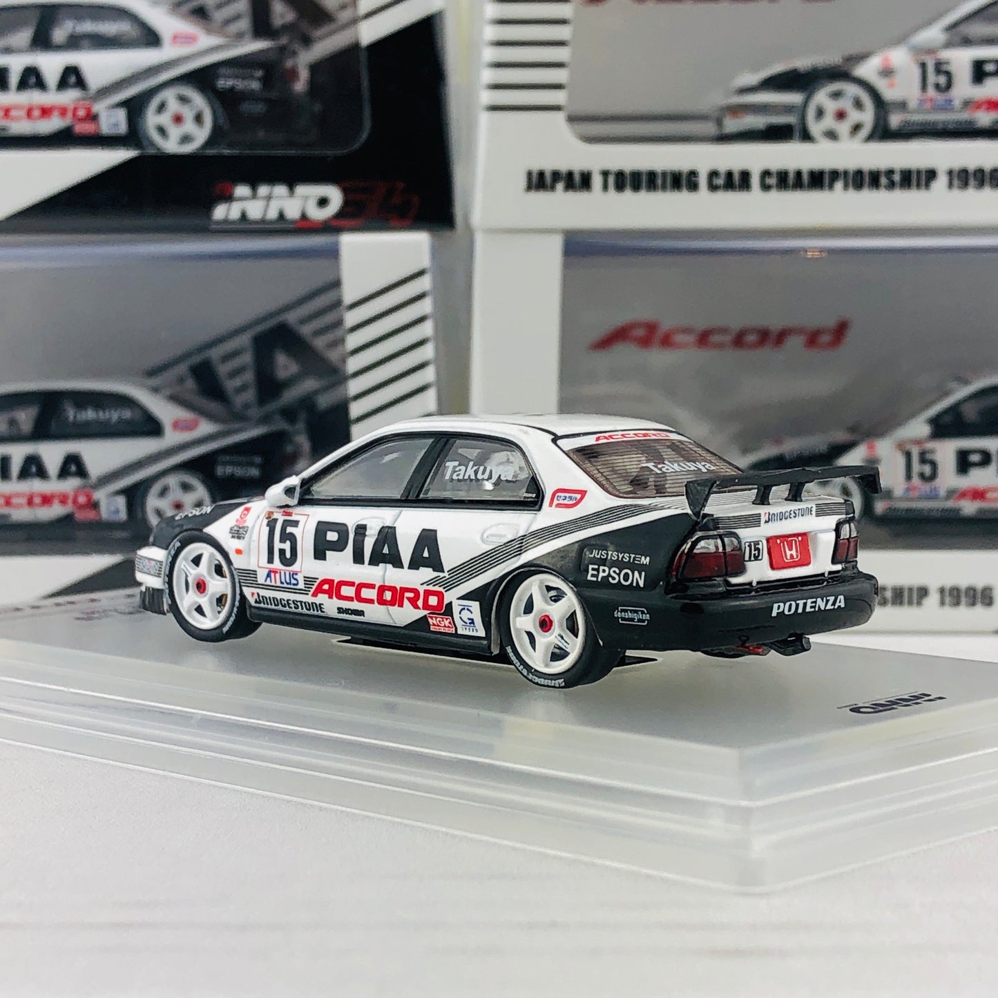 INNO64 1/64 HONDA ACCORD #15 "PIAA" JTCC 1996 IN64-CD6-PI96