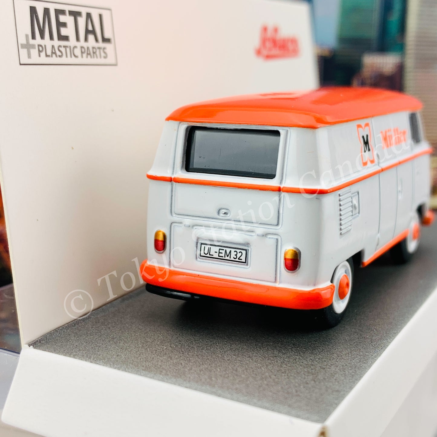 Schuco 1/64 Volkswagen T1 Kasten Muller 452030500