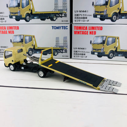 Tomica Limited Vintage Tomytec Nissan Atlas (F24) Hanamidai Safety Loader Gold 1/64 LV-N144c