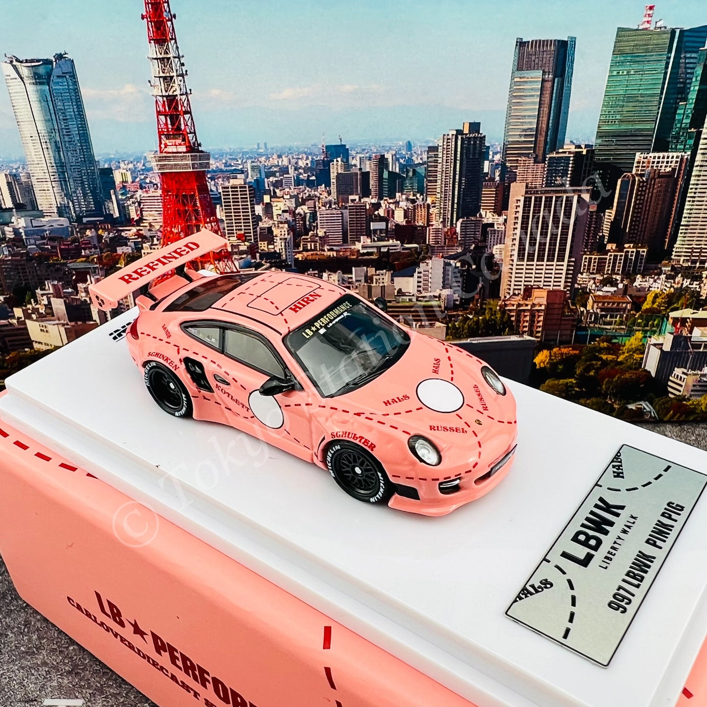 INNO64 1/64 997 LBWK Pink Pig  Carloverdiecast Special Edition Model IN64-997LB-PIG