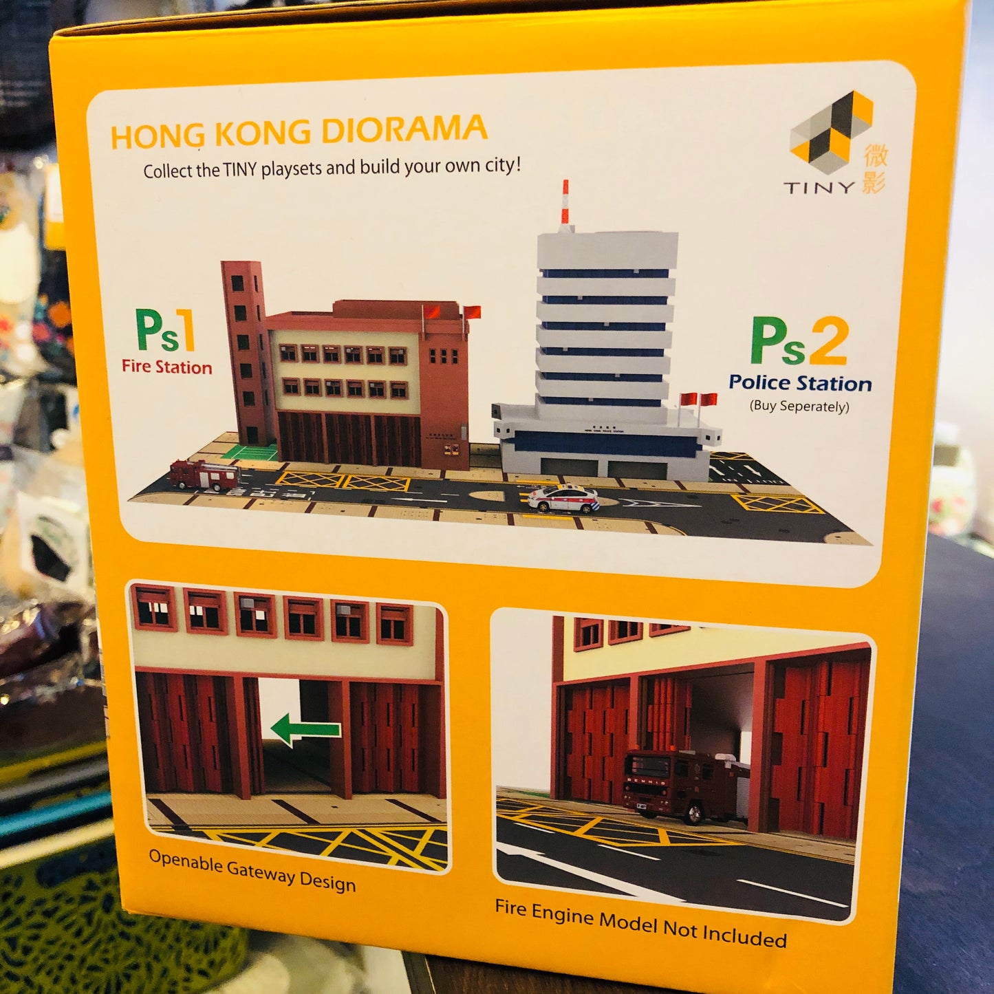 Tiny City Ps1 Fire Station Diorama Playset (Ma Tau Wai) 紅色消防局 (馬頭圍)