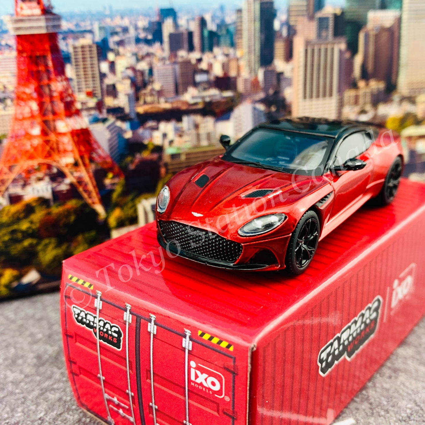 Tarmac Works 1/64 Global64 Aston Martin DBS Superleggera Red Metallic T64G-004-RE