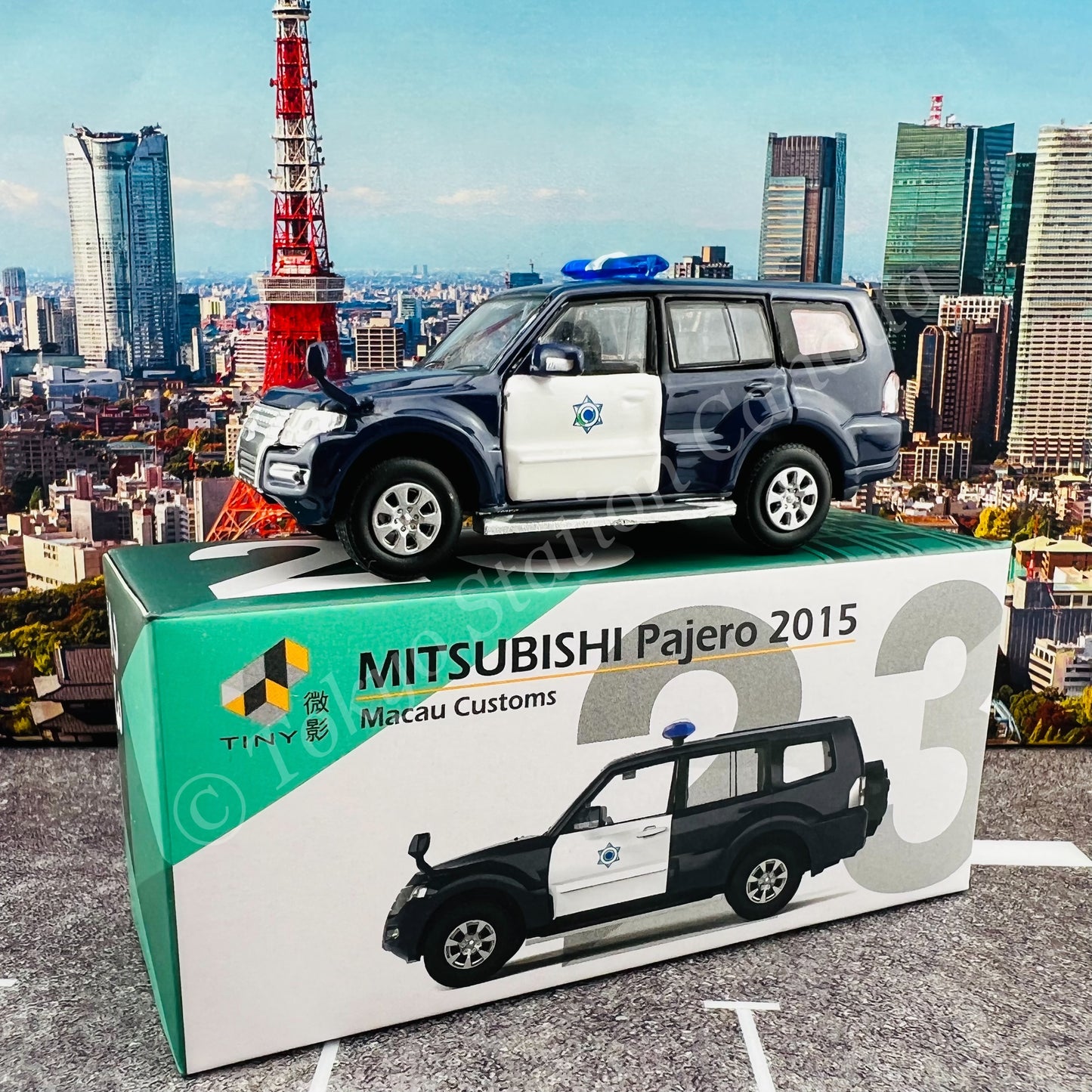 TINY 微影 MC23 MITSUBISHI Pajero 2015 Macau Customs (Scale 1/64) ATCMC64010
