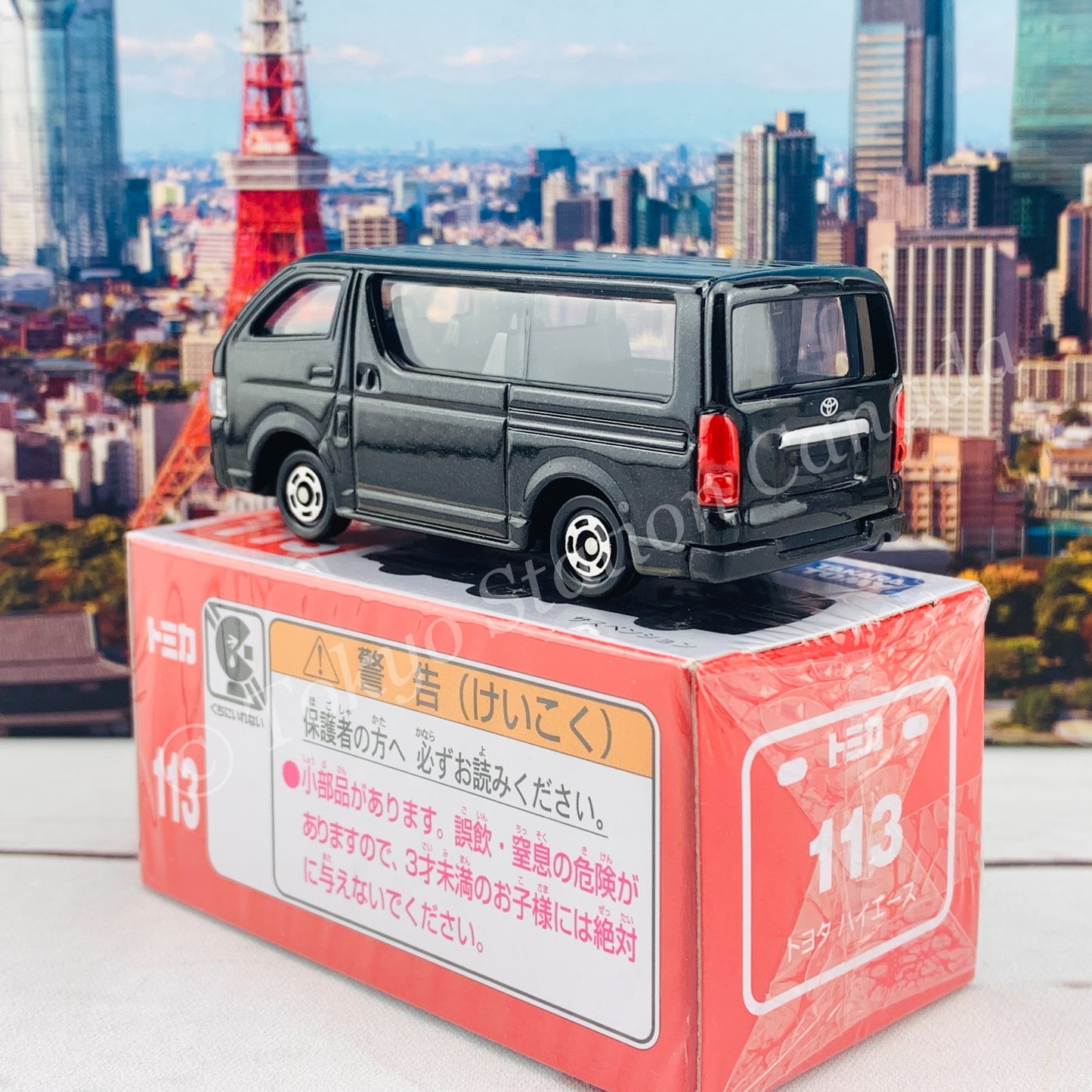 TOMICA 113 Toyota Hiace