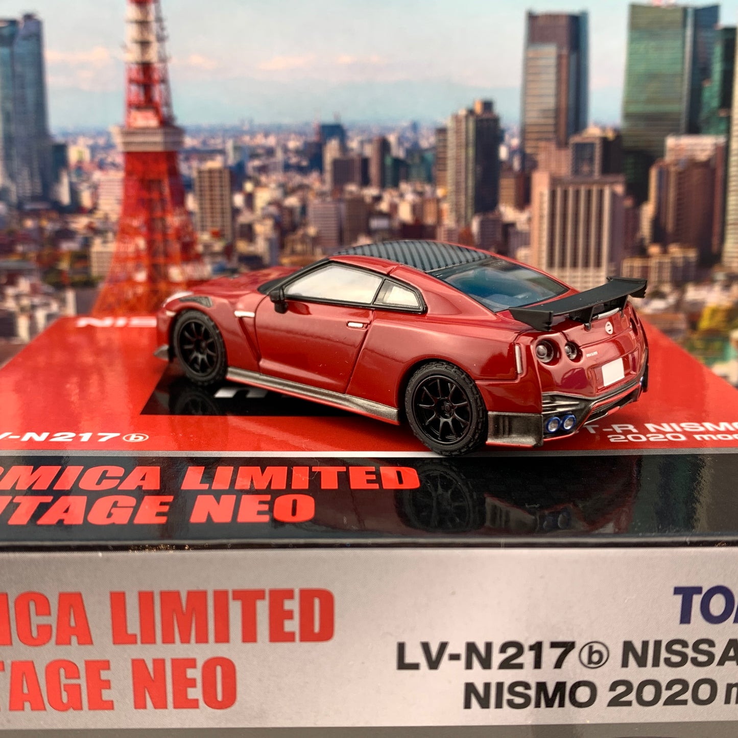 Tomytec Tomica Limited Vintage Neo 1/64 Nissan GTR NISMO 2020 Red LV-N217b