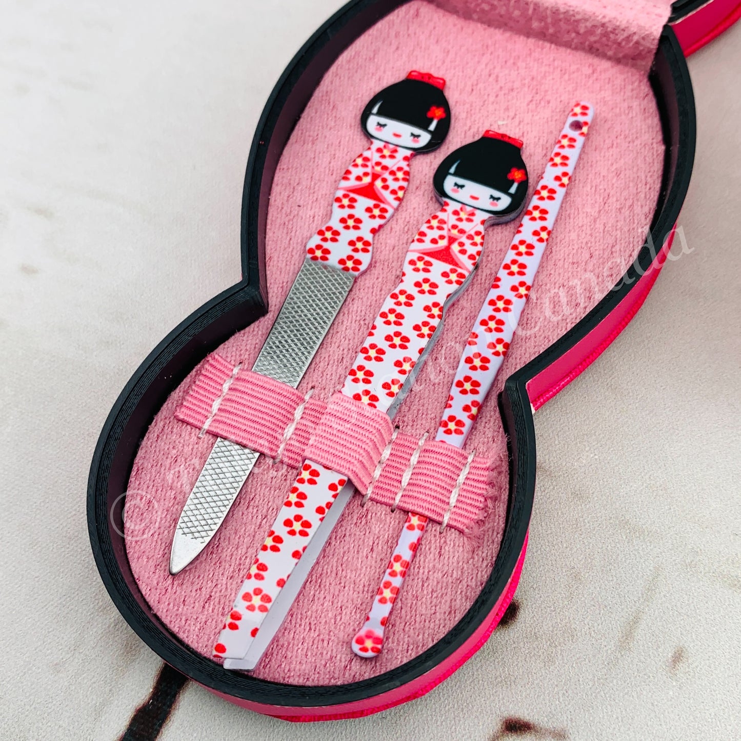Japanese Kokeshi Nail Clipper Set of 6 with Case 4534253335146