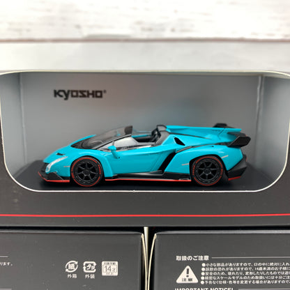 KYOSHO 1/64 Lamborghini Veneno Roadster Blue/Red Line KS07040A4