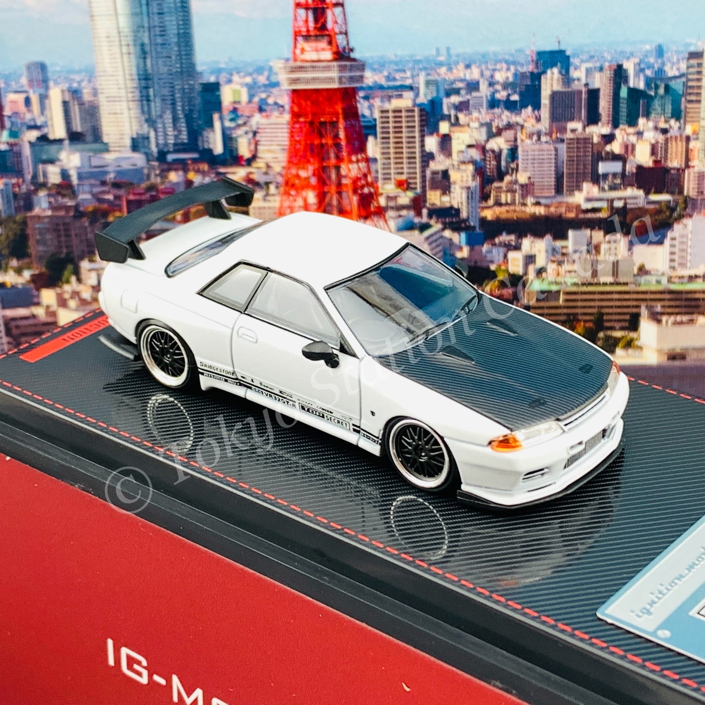 Ignition Model 1/64 TOP SECRET GT-R (VR32) Matte Pearl White IG2395